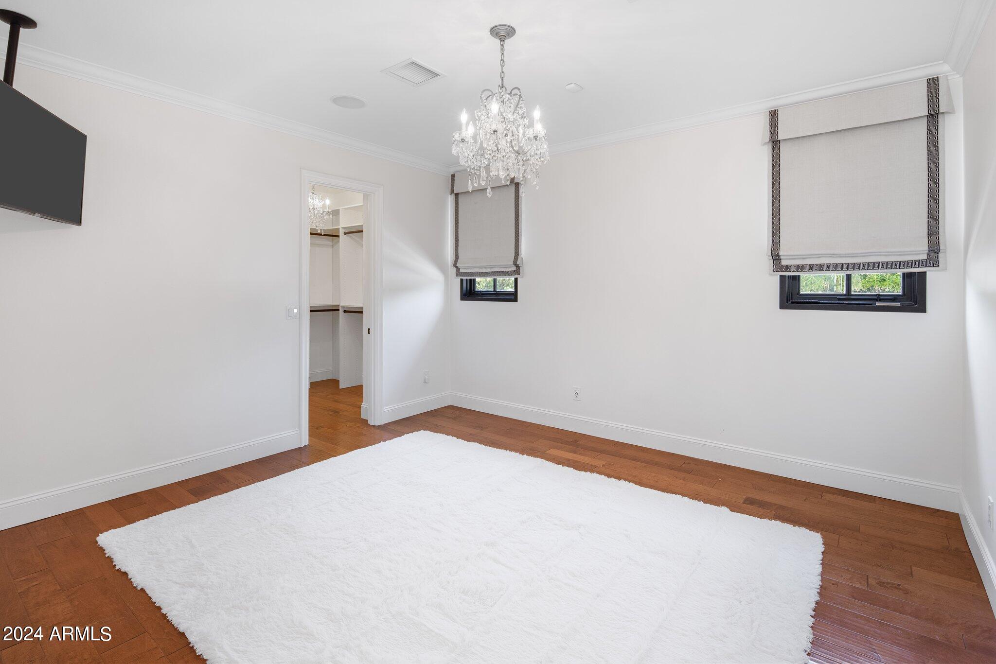 8843 N 63RD Place