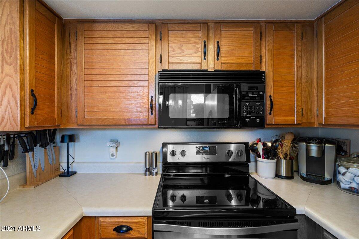 9705 E MOUNTAIN VIEW Road # 1084