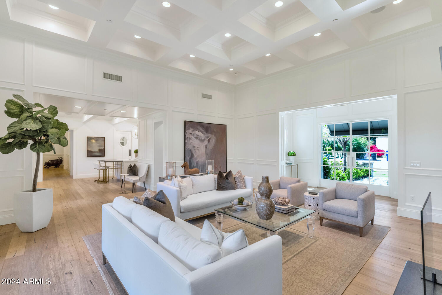4615 N ROYAL PALM Circle