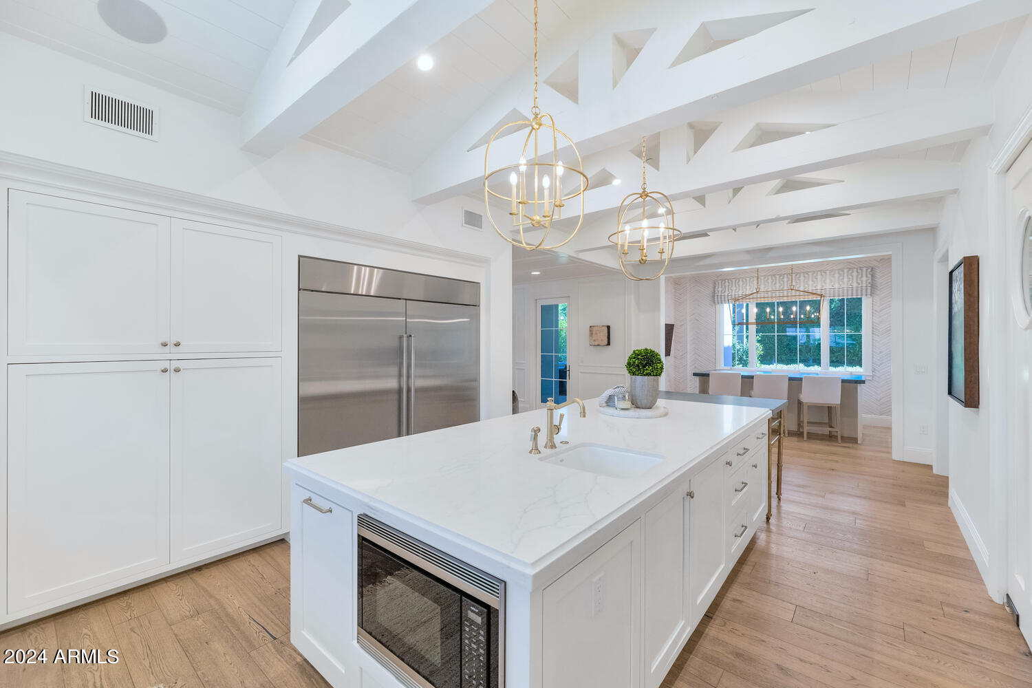4615 N ROYAL PALM Circle