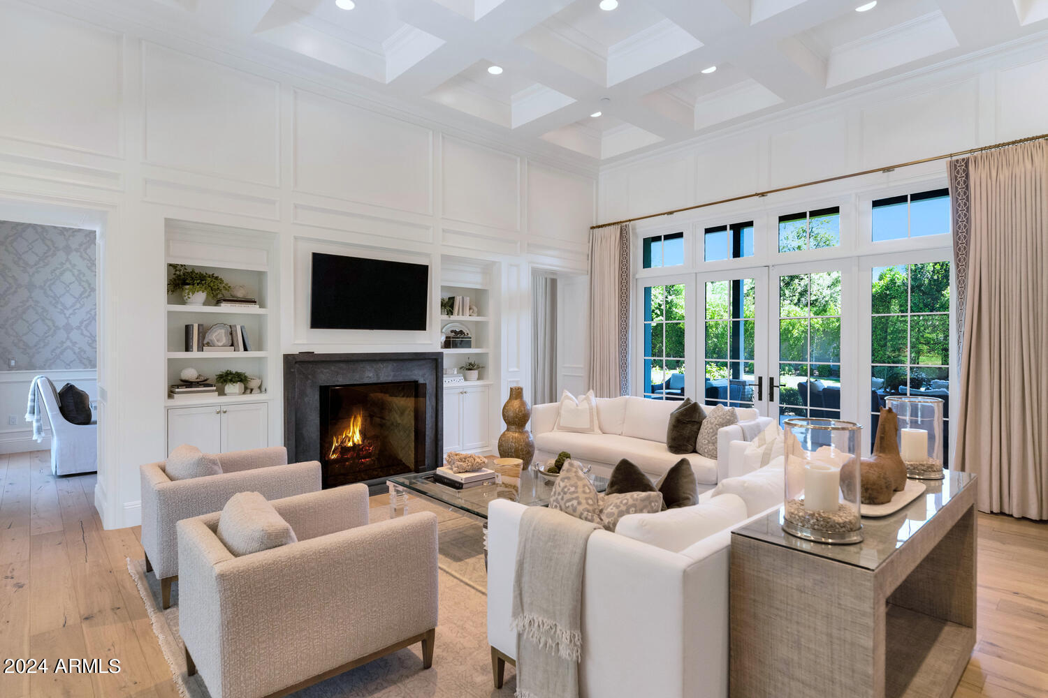 4615 N ROYAL PALM Circle