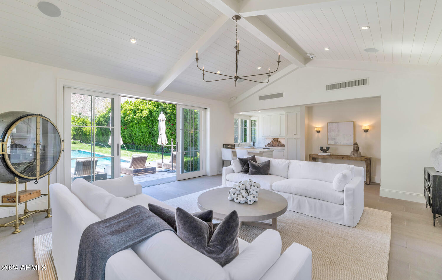 4615 N ROYAL PALM Circle