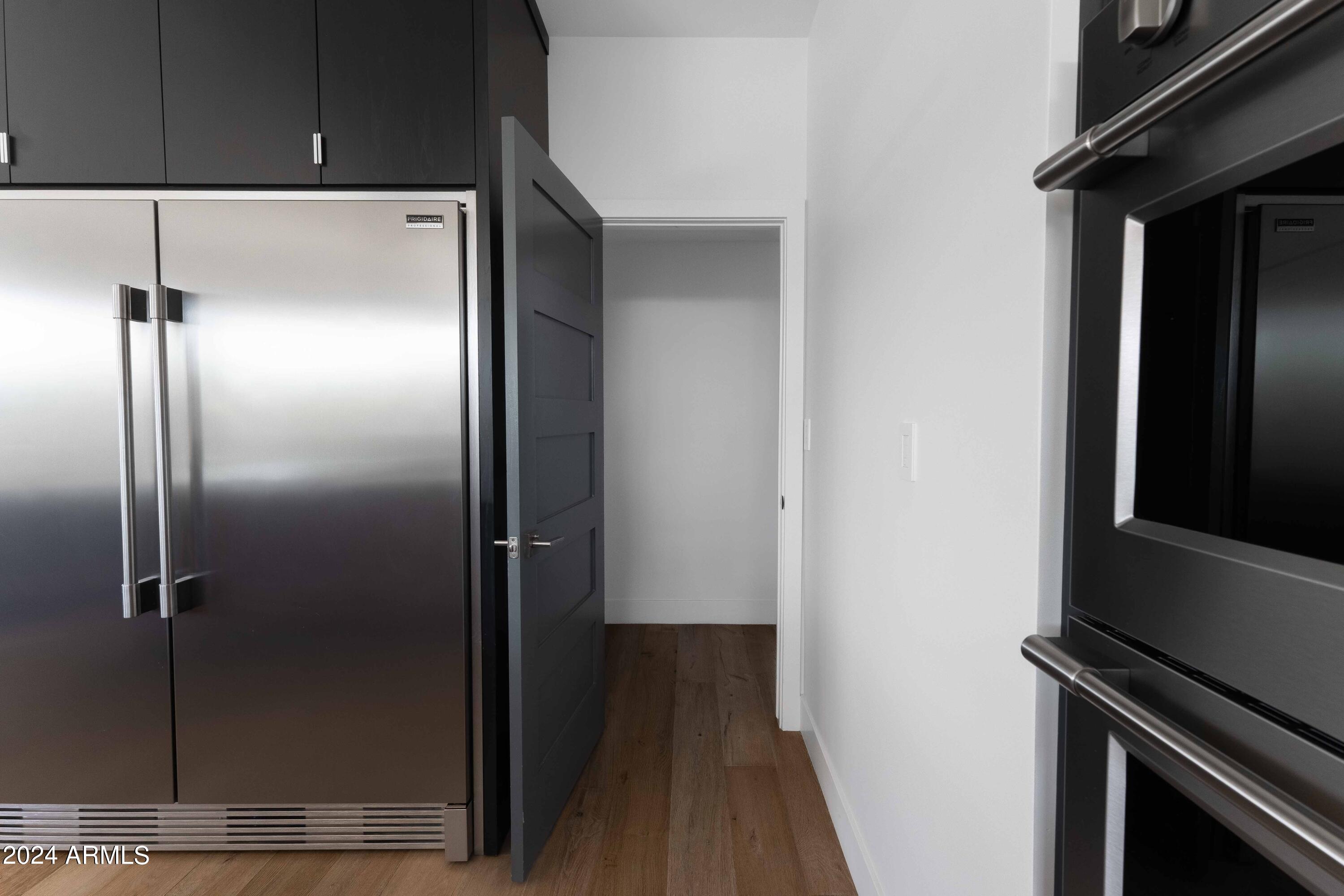 3433 E SELLS Drive