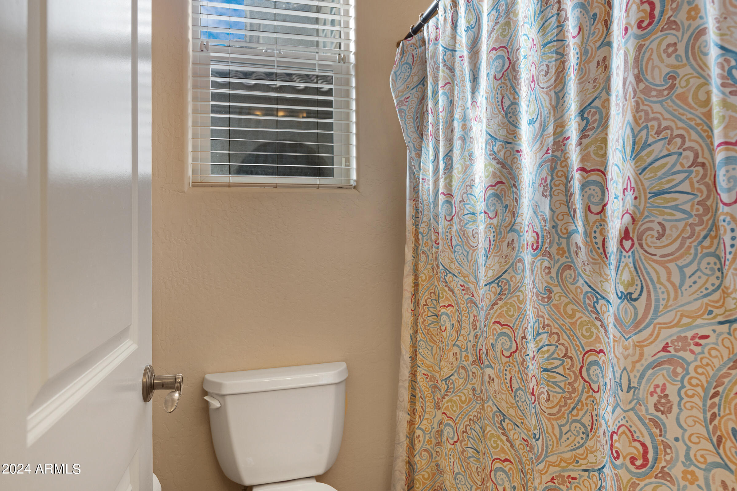 20244 E VIA DE COLINA --