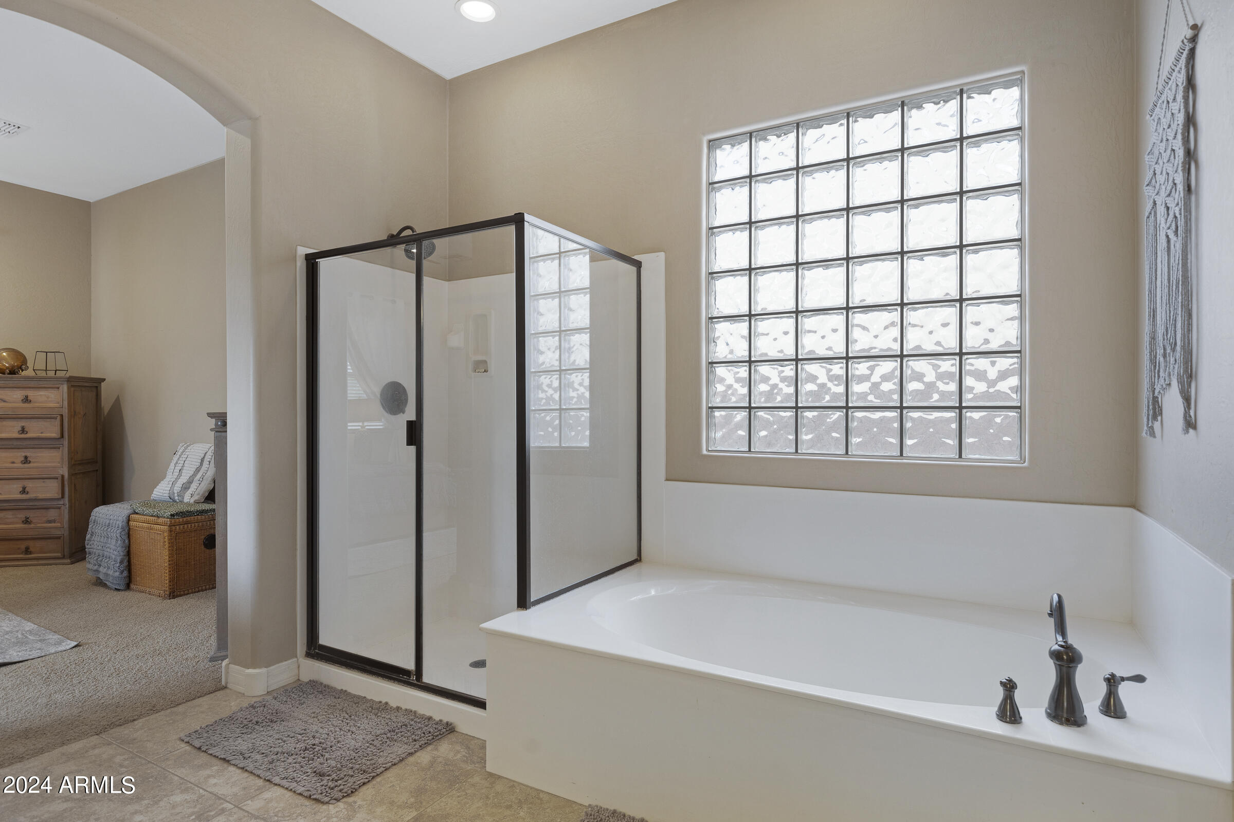 20244 E VIA DE COLINA --