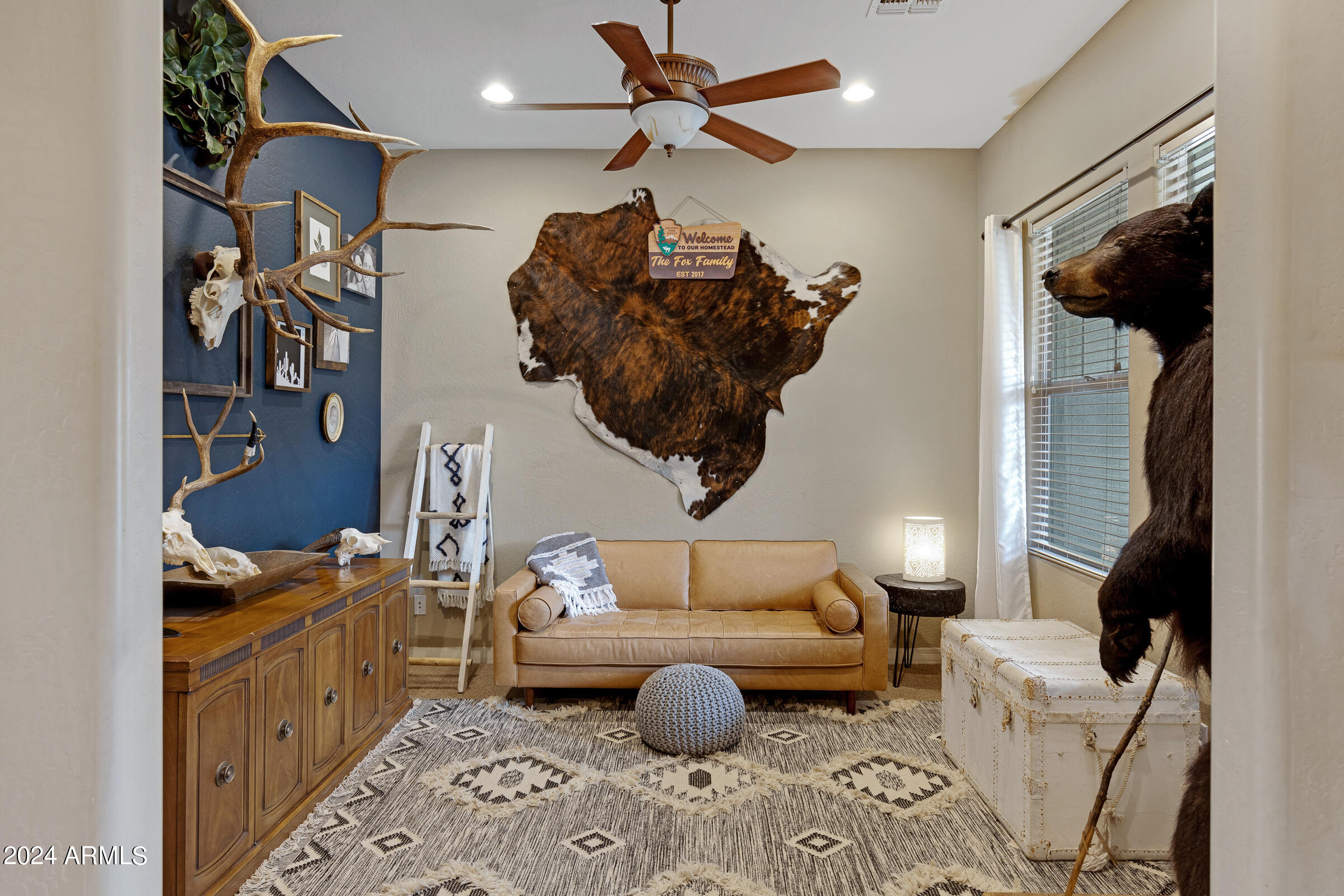 20244 E VIA DE COLINA --