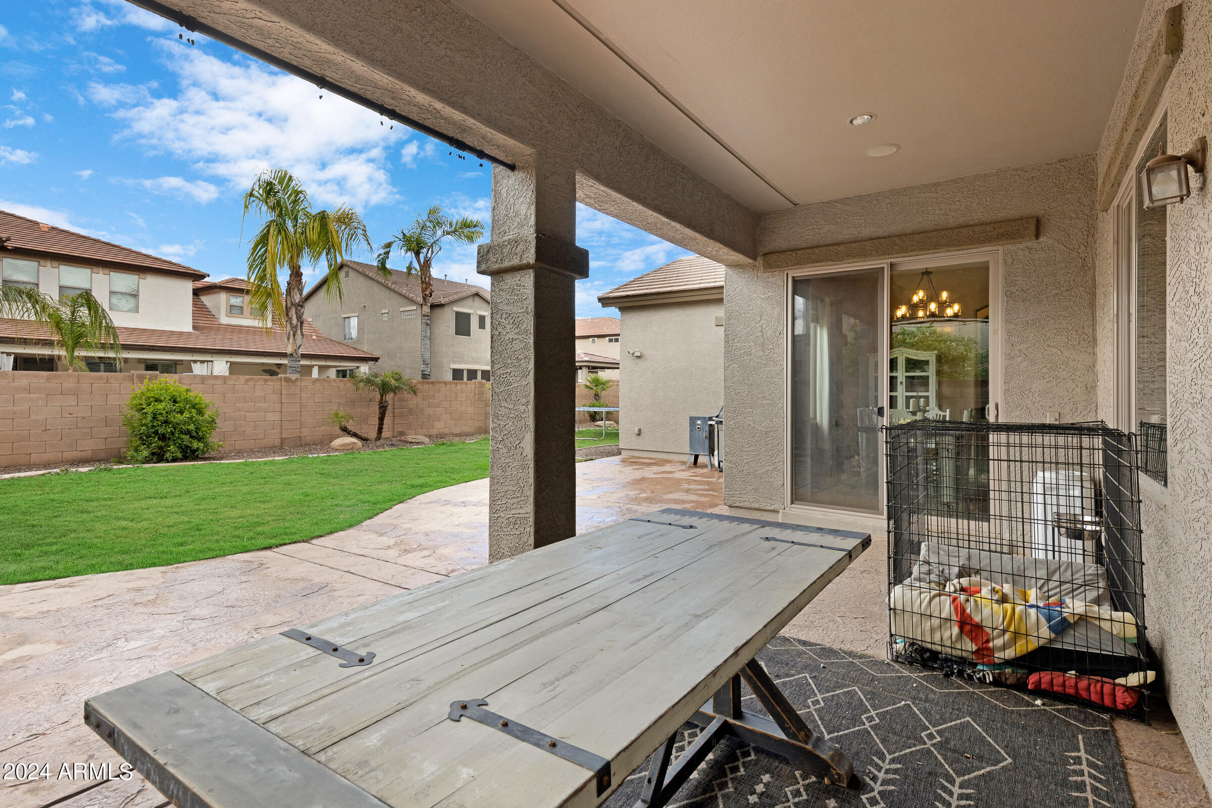 20244 E VIA DE COLINA --