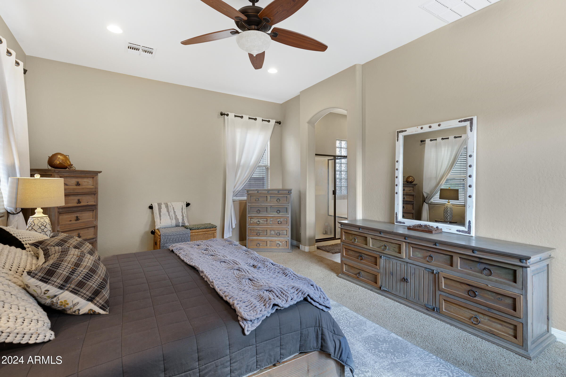 20244 E VIA DE COLINA --