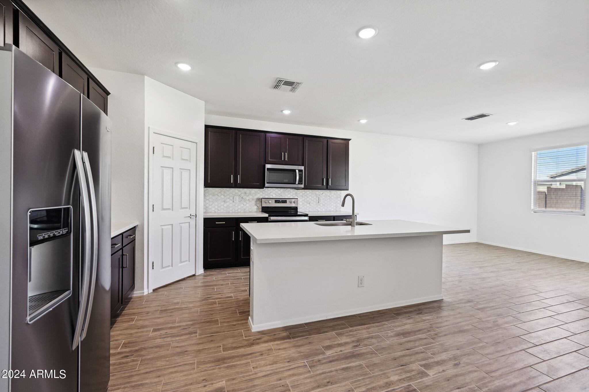 24088 W HIDALGO Avenue