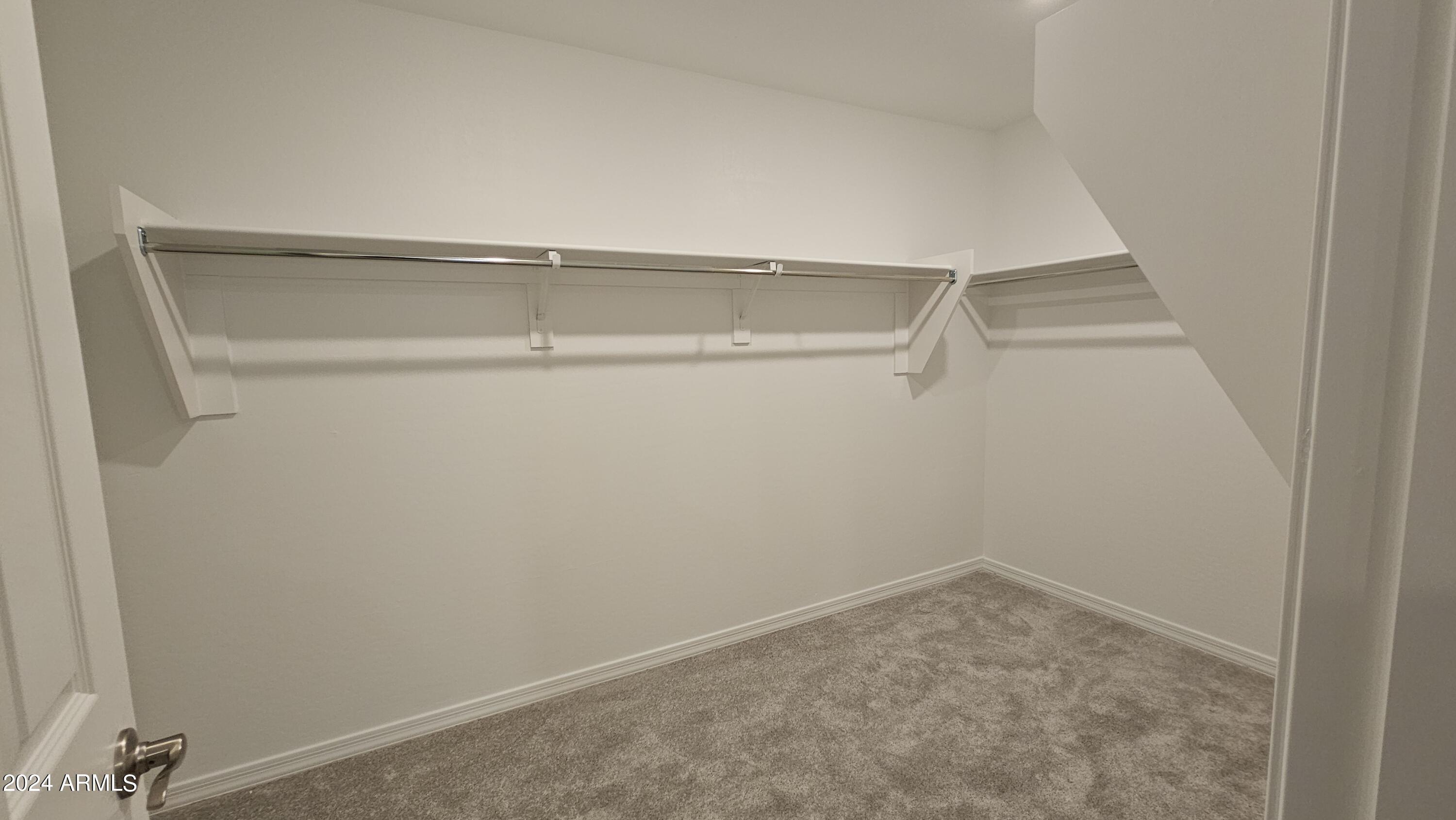 1950 E LARIAT Avenue