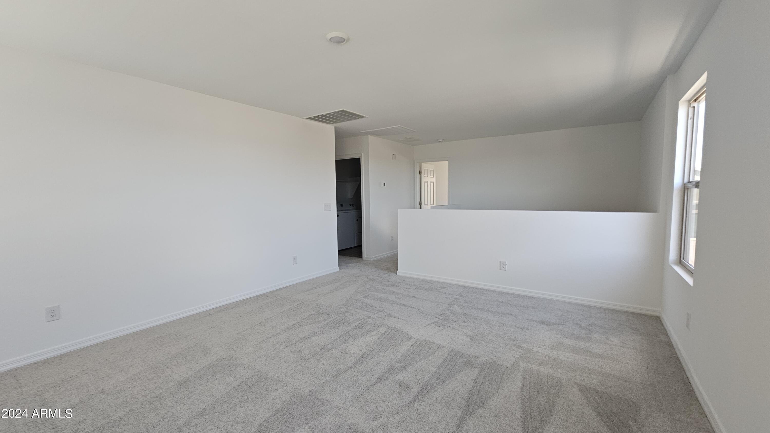 1950 E LARIAT Avenue