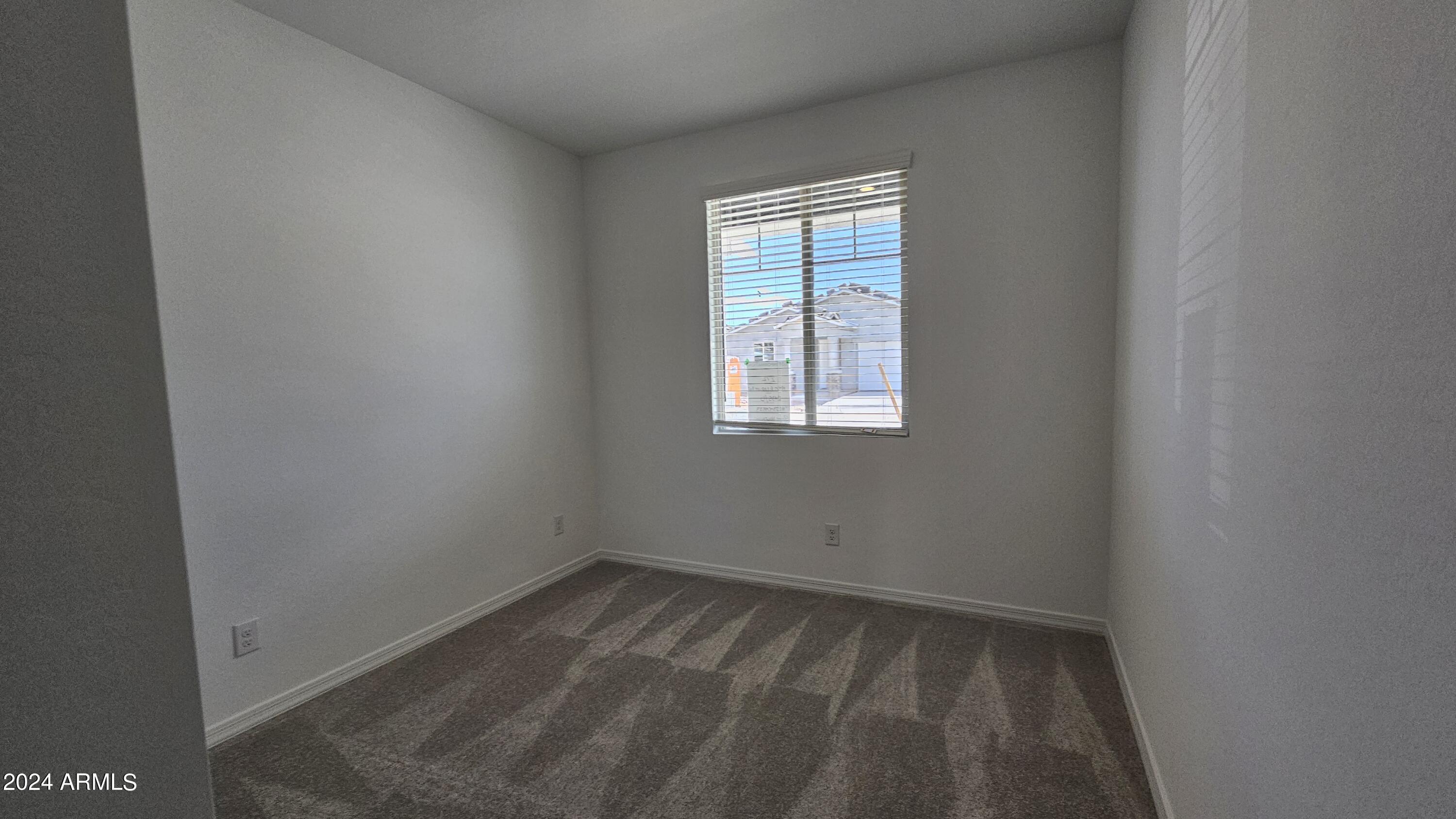 1950 E LARIAT Avenue