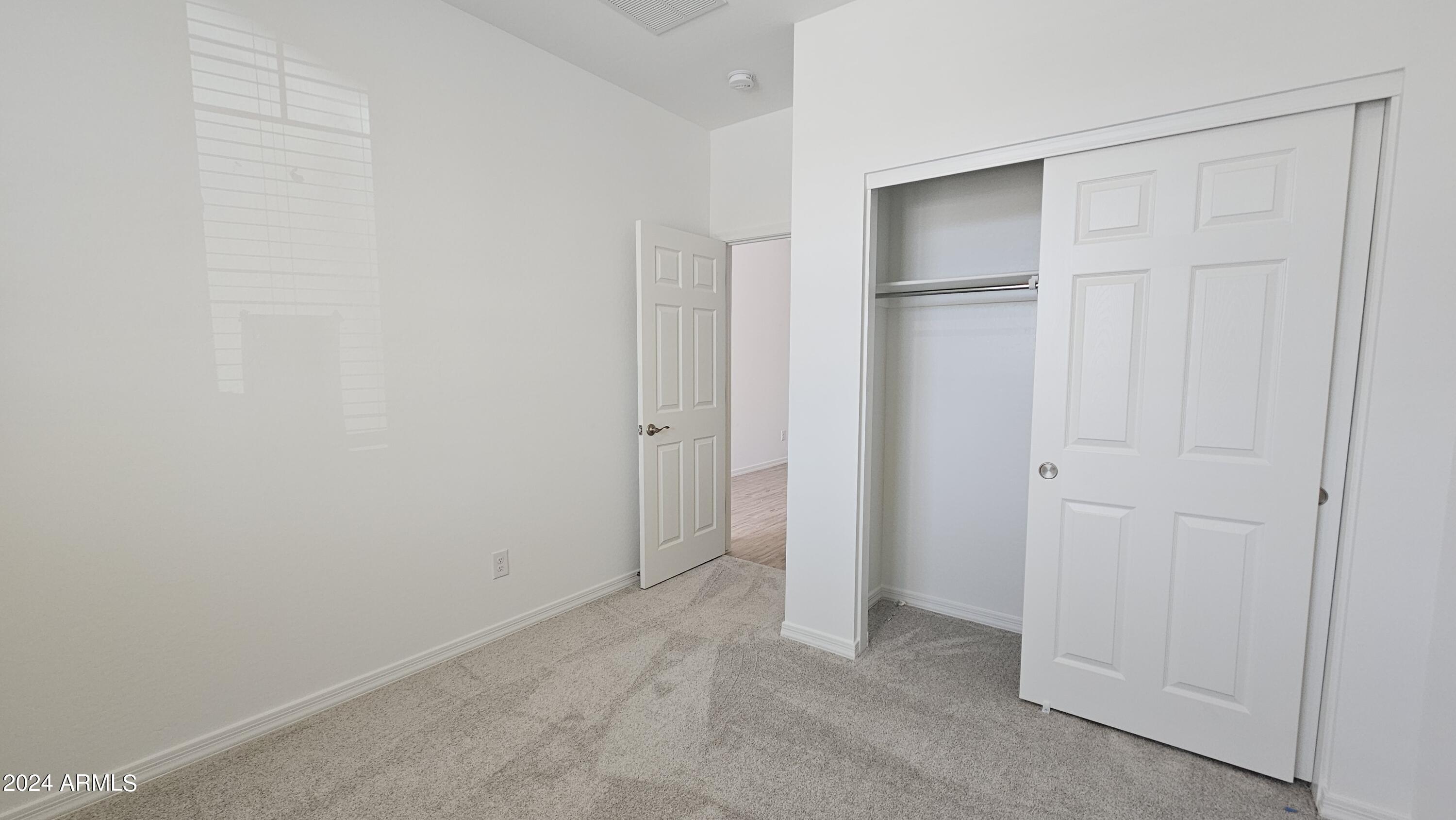 1950 E LARIAT Avenue