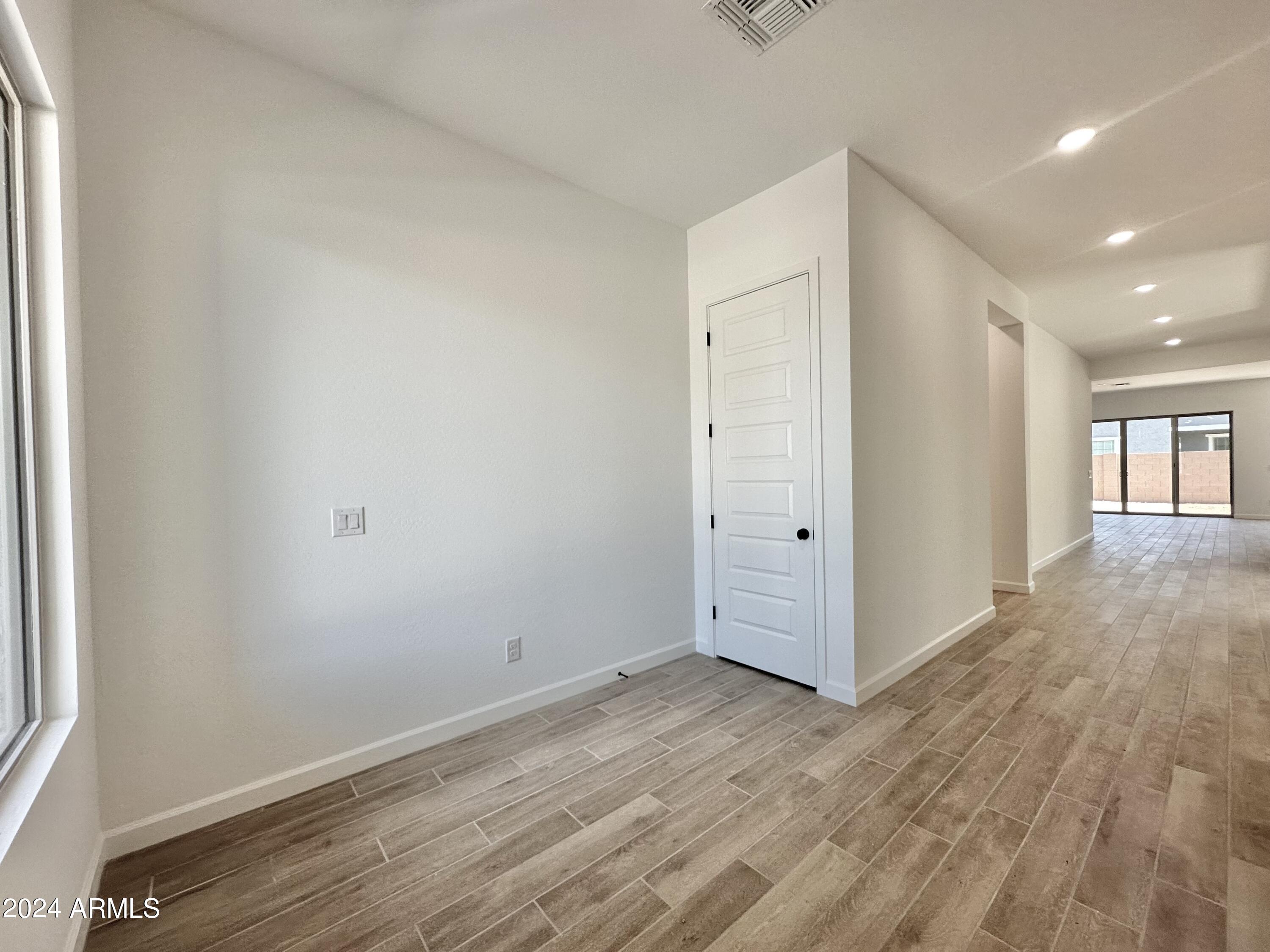 22645 E LORDS Way