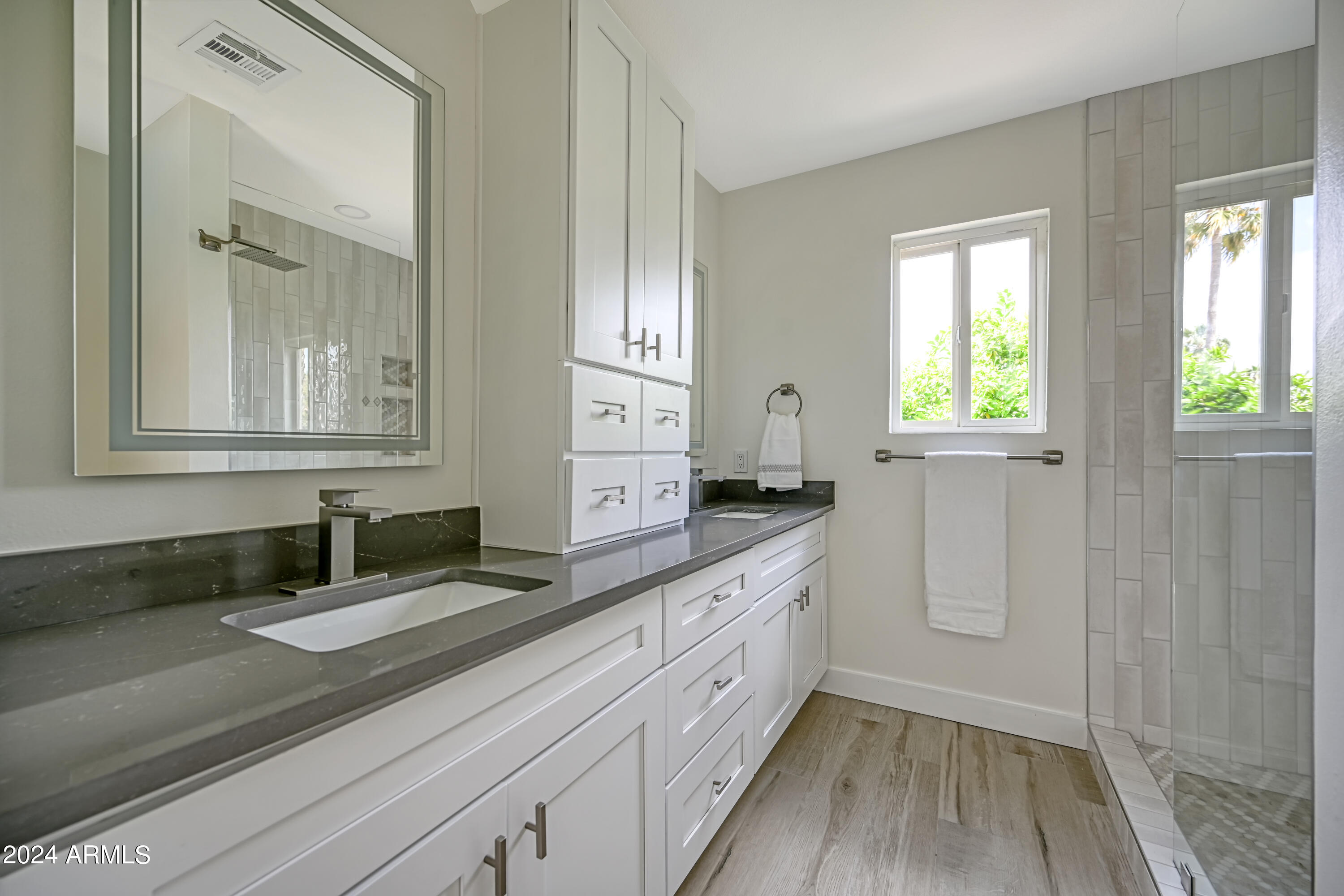 6201 E BETTY ELYSE Lane