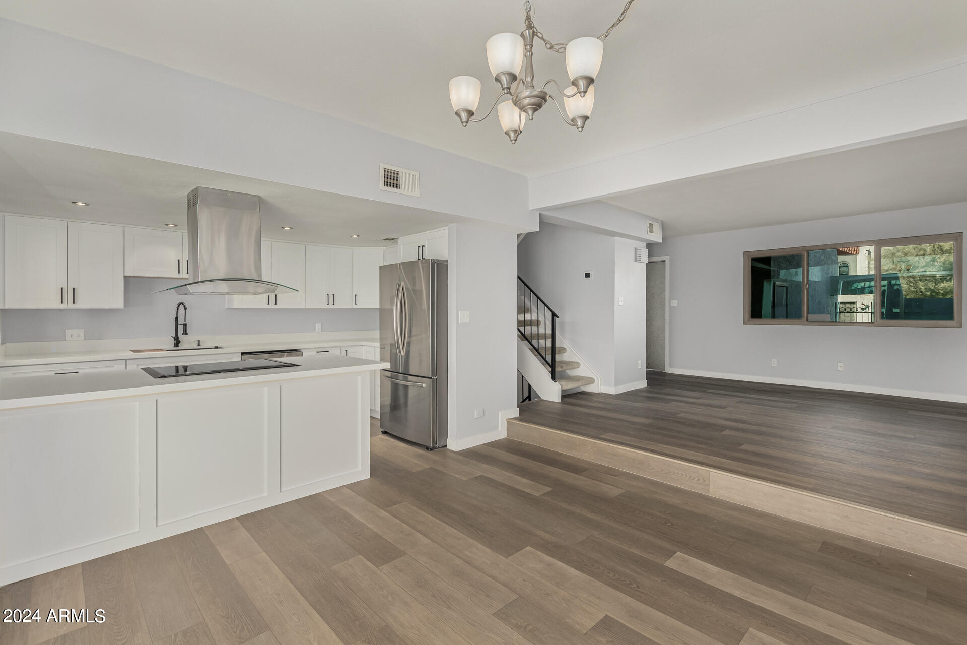 2524 S EL PARADISO -- # 114