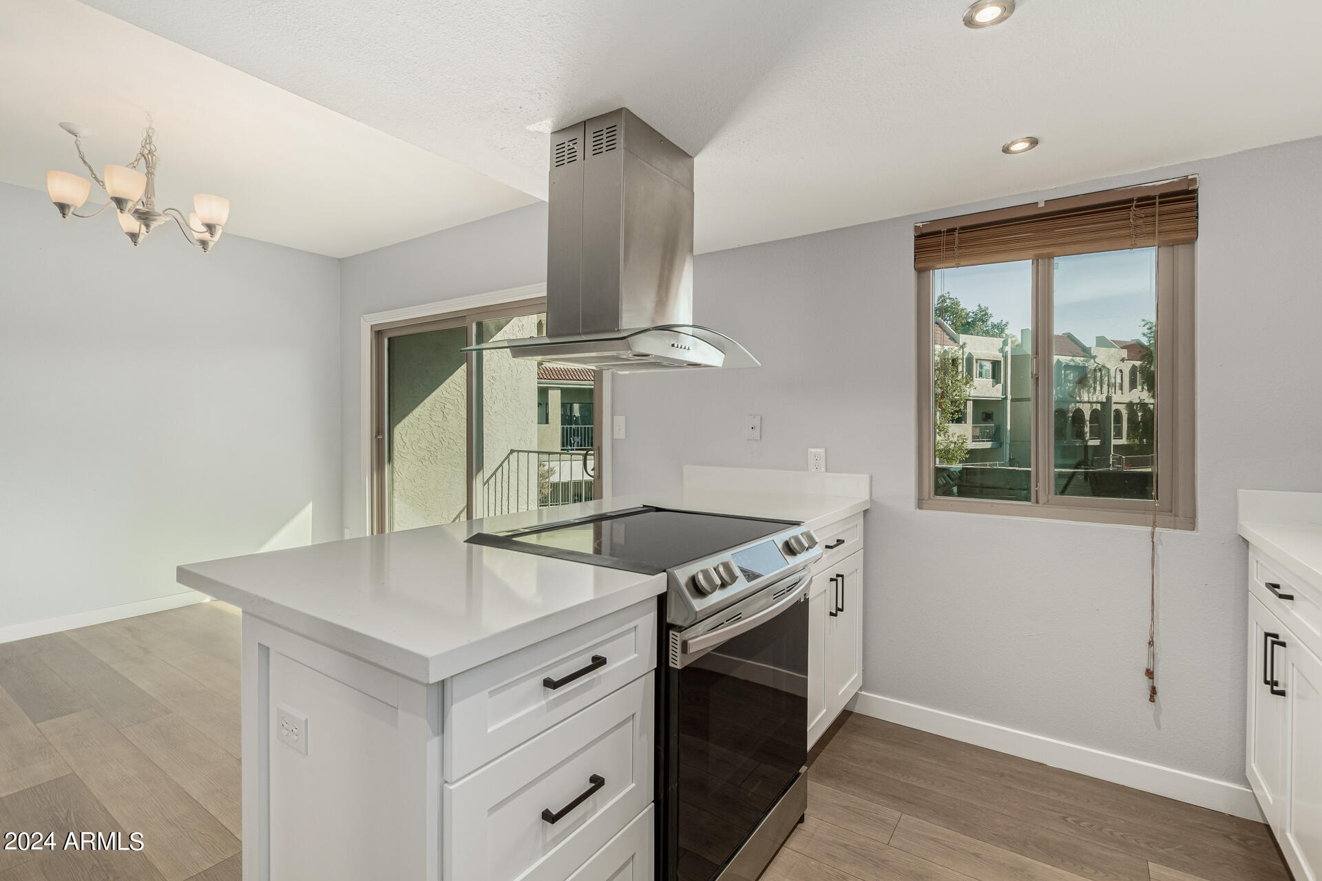 2524 S EL PARADISO -- # 114