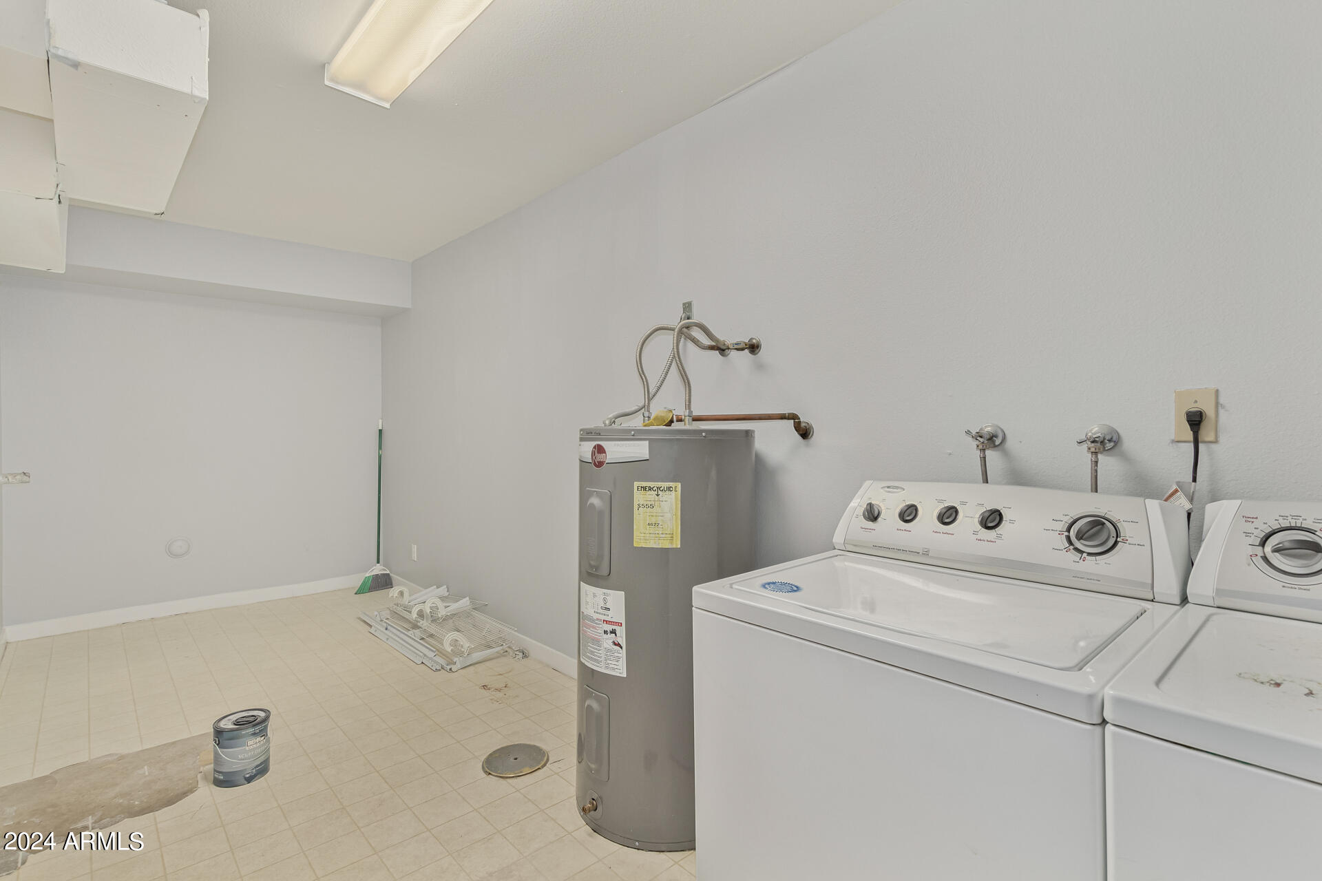 2524 S EL PARADISO -- # 114