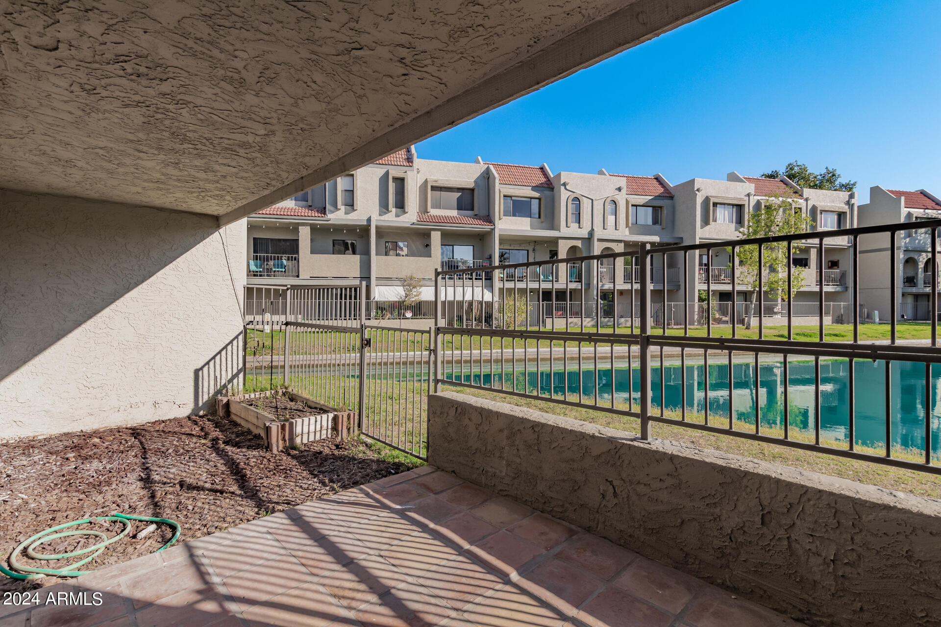 2524 S EL PARADISO -- # 114