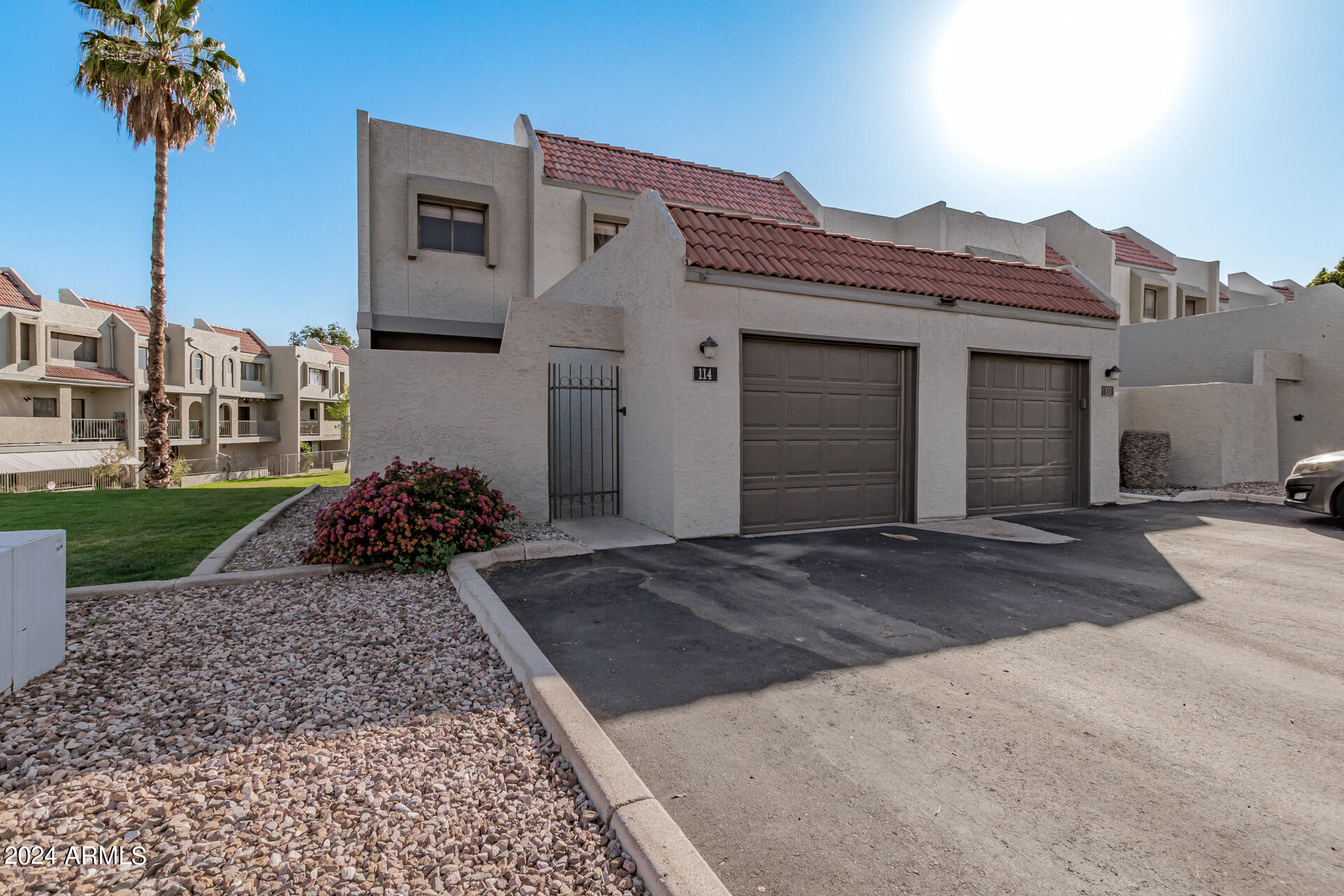 2524 S EL PARADISO -- # 114