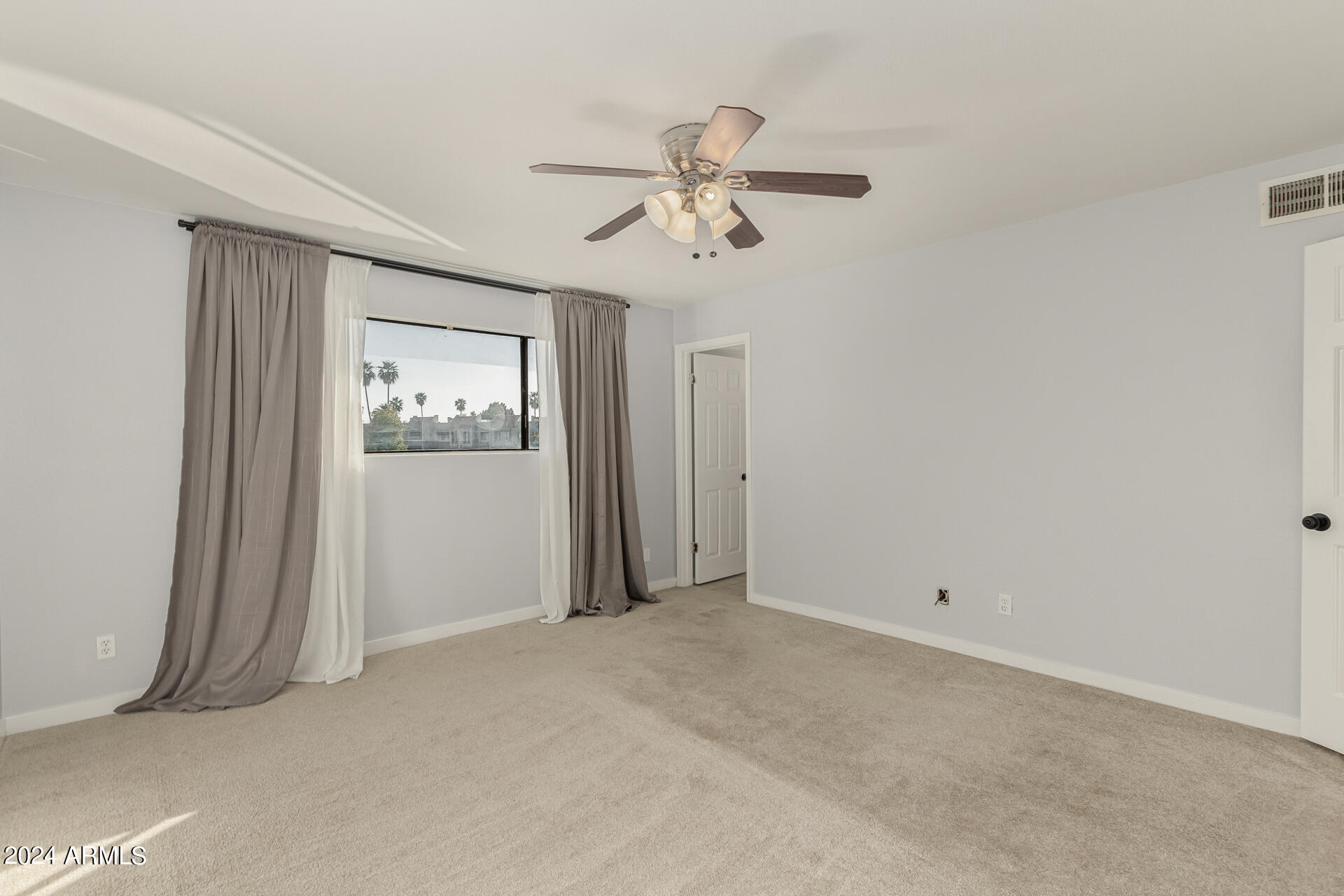 2524 S EL PARADISO -- # 114