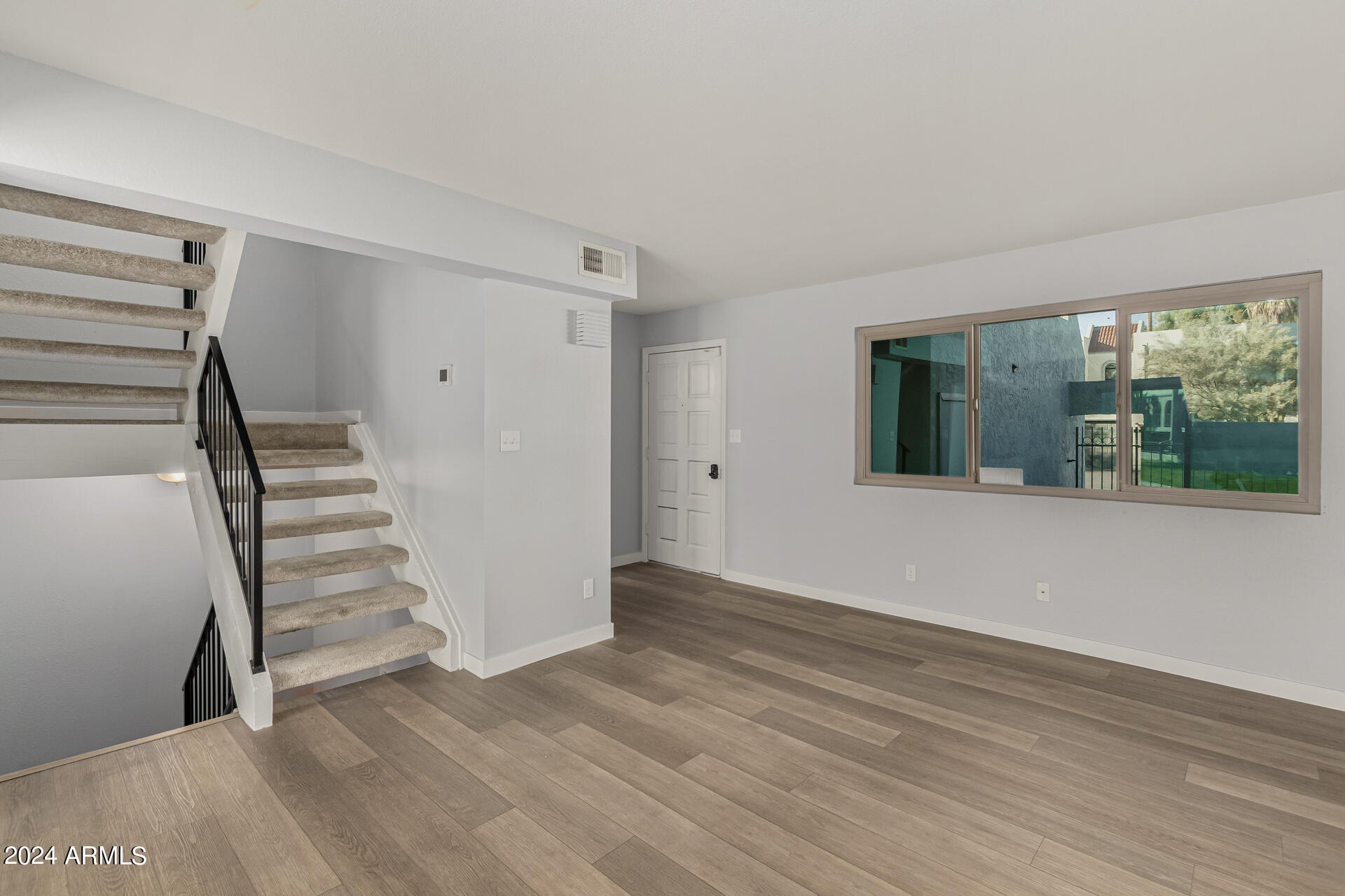 2524 S EL PARADISO -- # 114