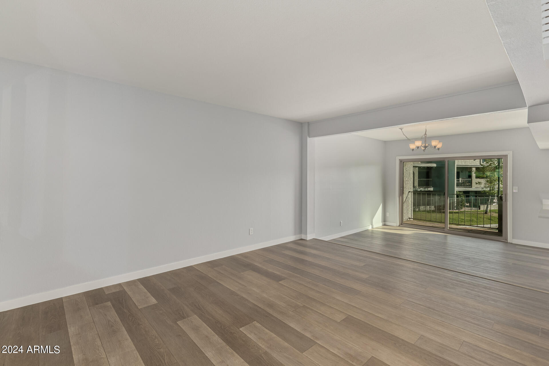 2524 S EL PARADISO -- # 114