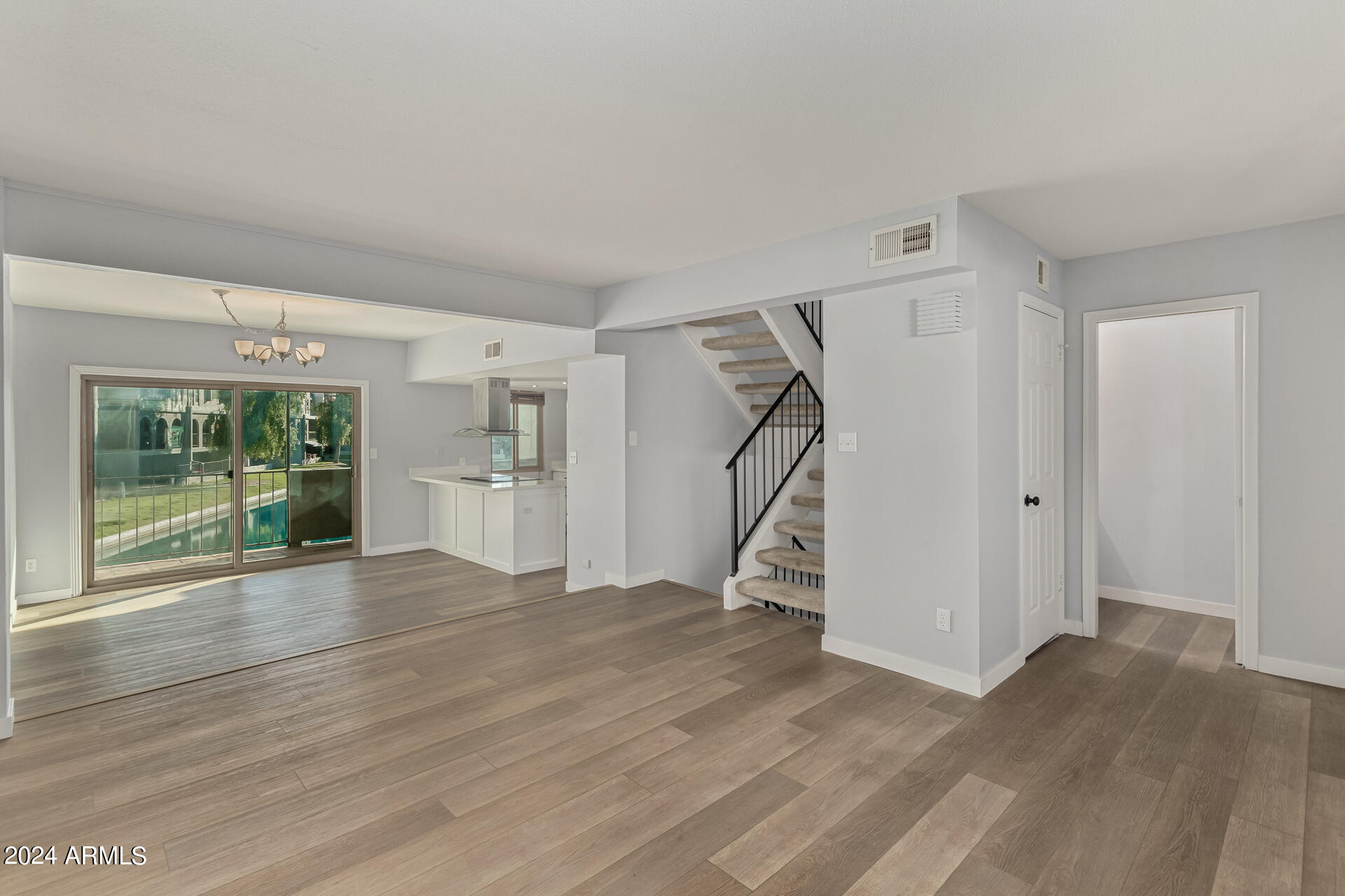 2524 S EL PARADISO -- # 114