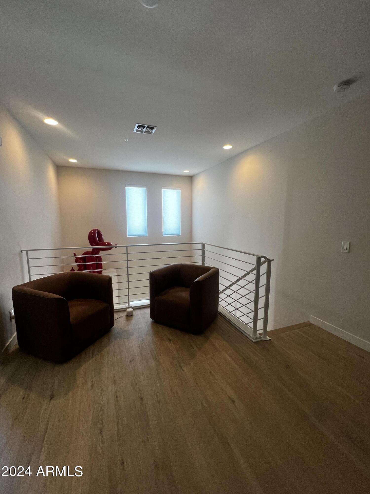 2315 E PINCHOT Avenue # 118
