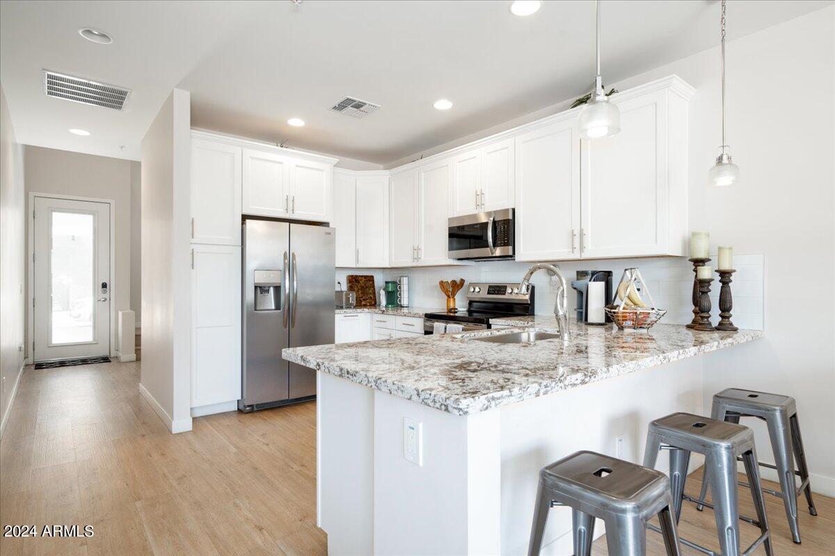 2315 E PINCHOT Avenue # 118