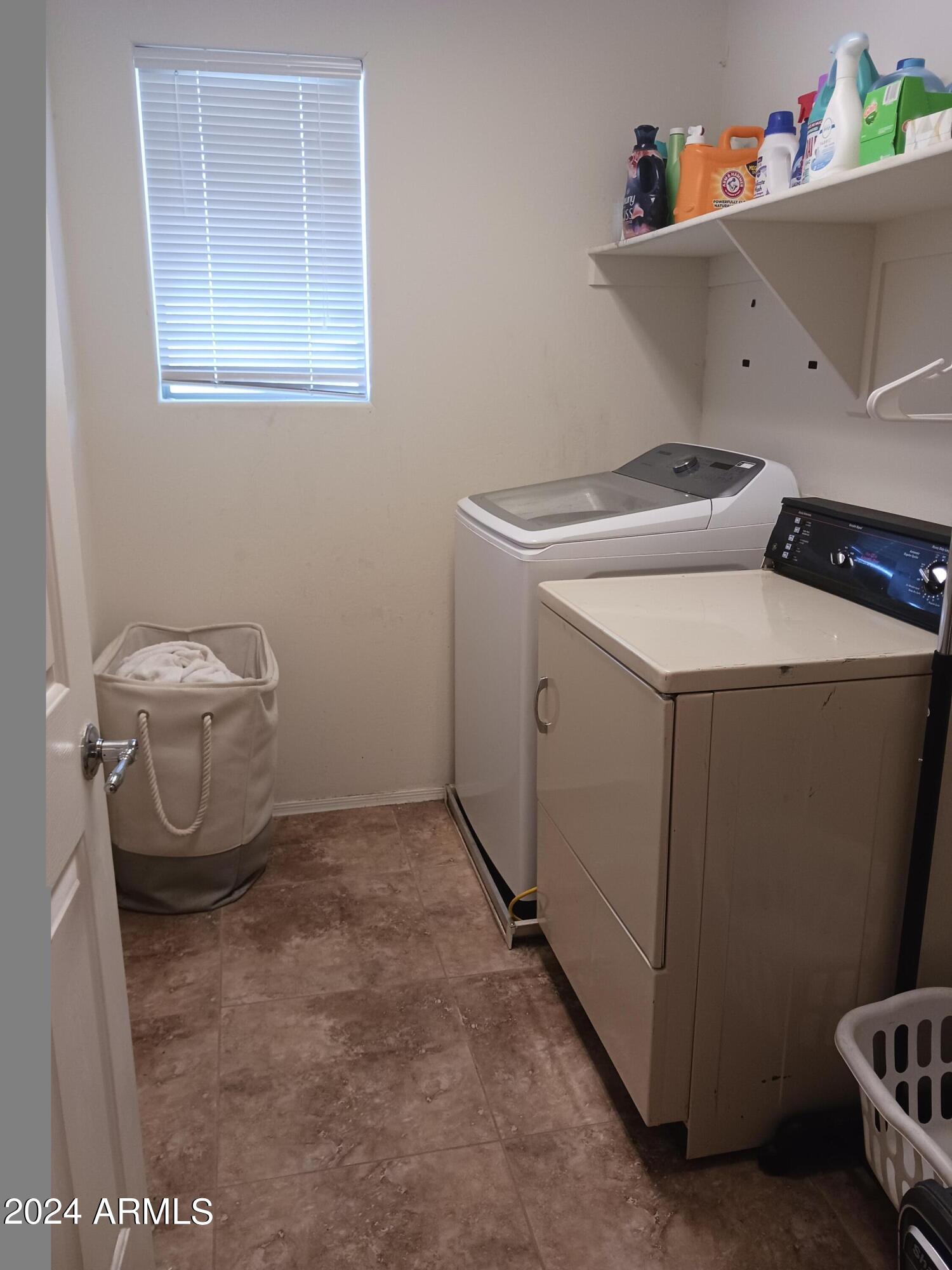 4737 W GINGER Avenue