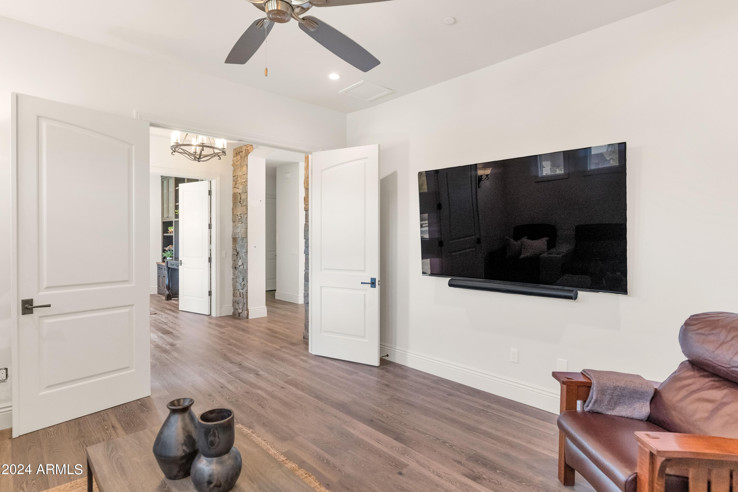 10779 E Whitethorn Drive