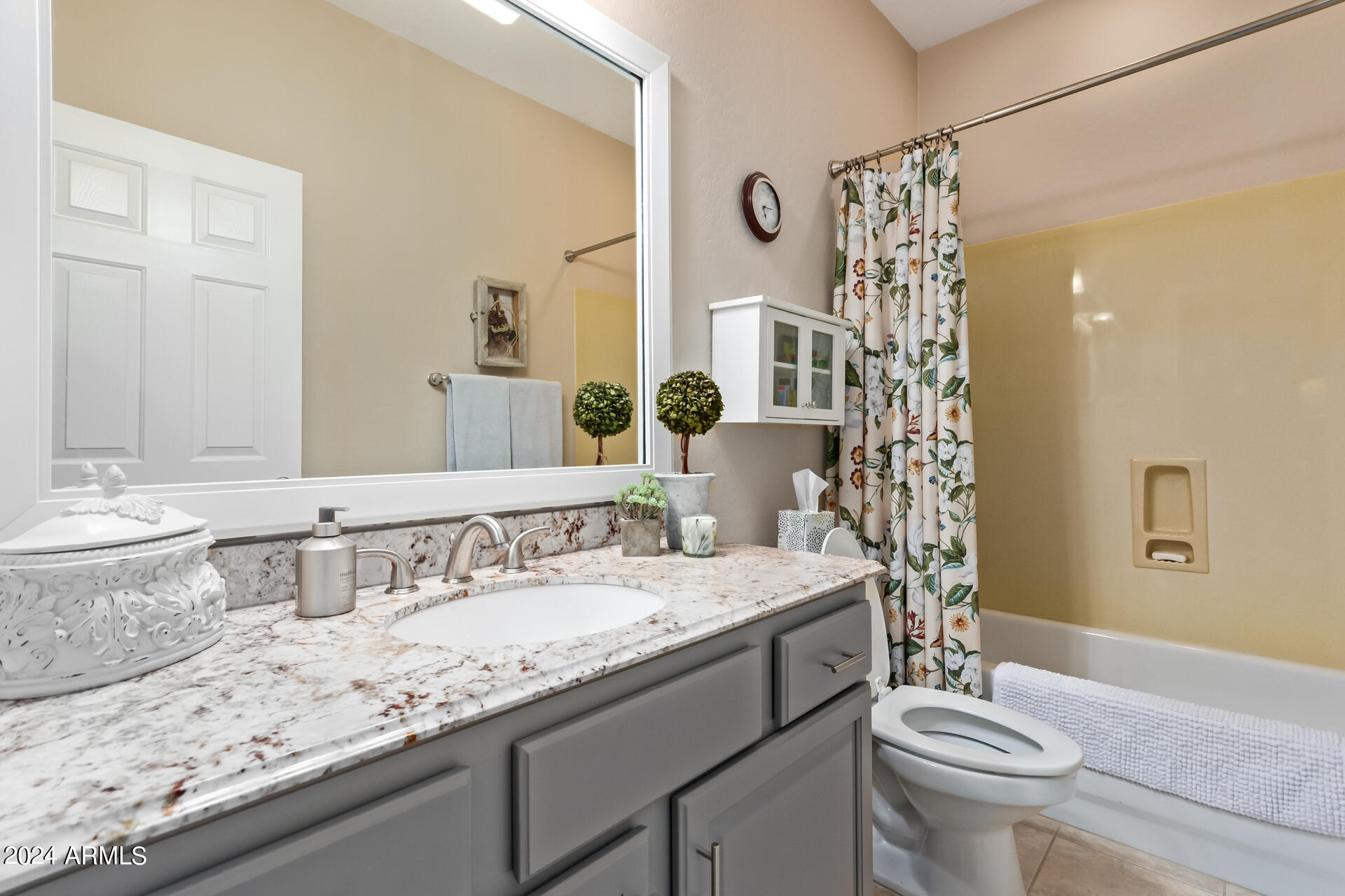 2151 W VALHALLA Court