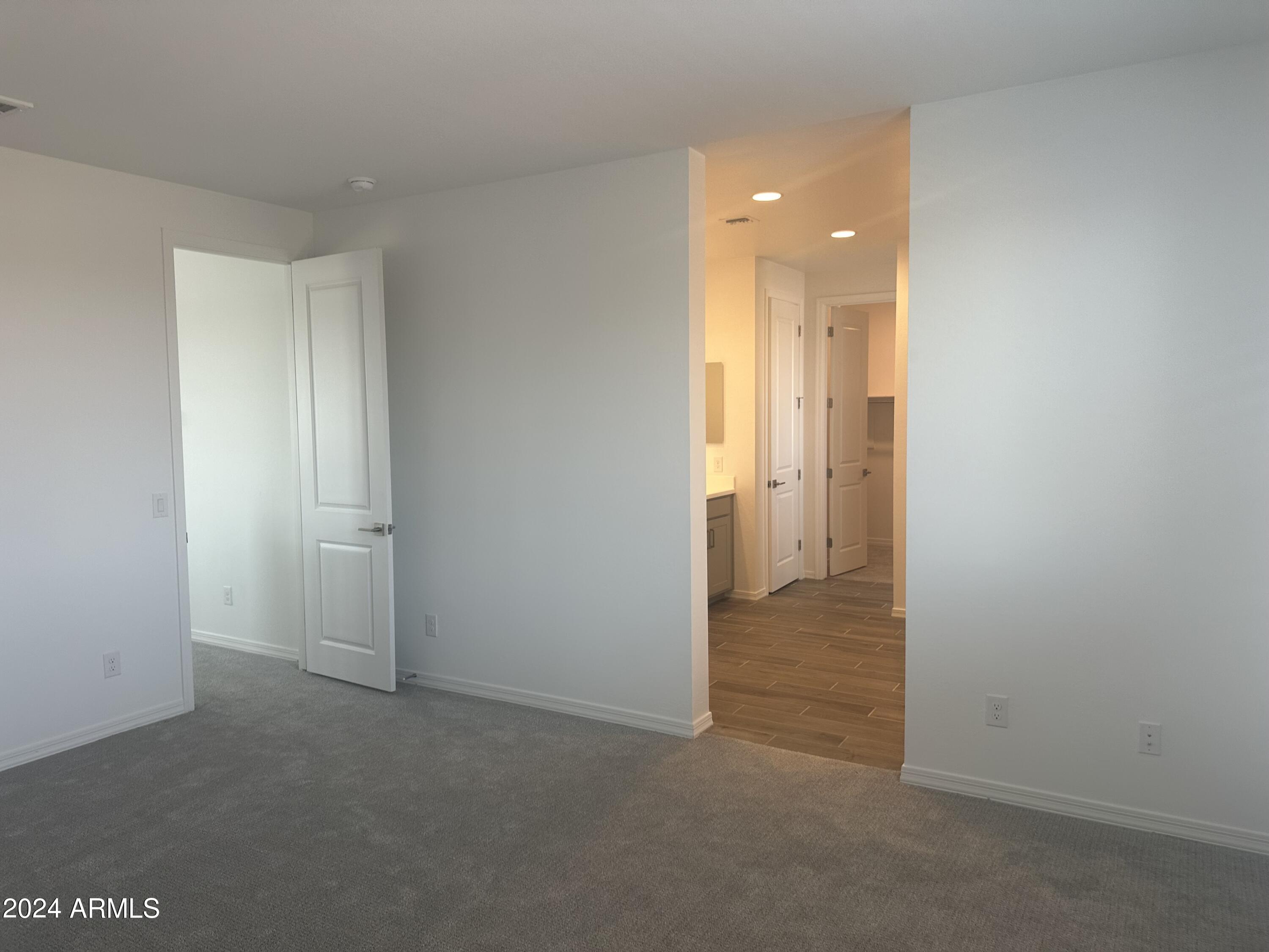 9455 E SECTOR Drive