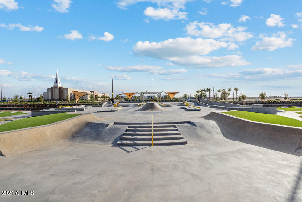 9437 E SPIRAL Avenue