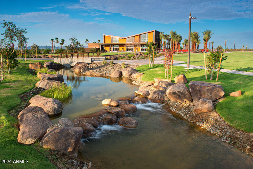 9437 E SPIRAL Avenue