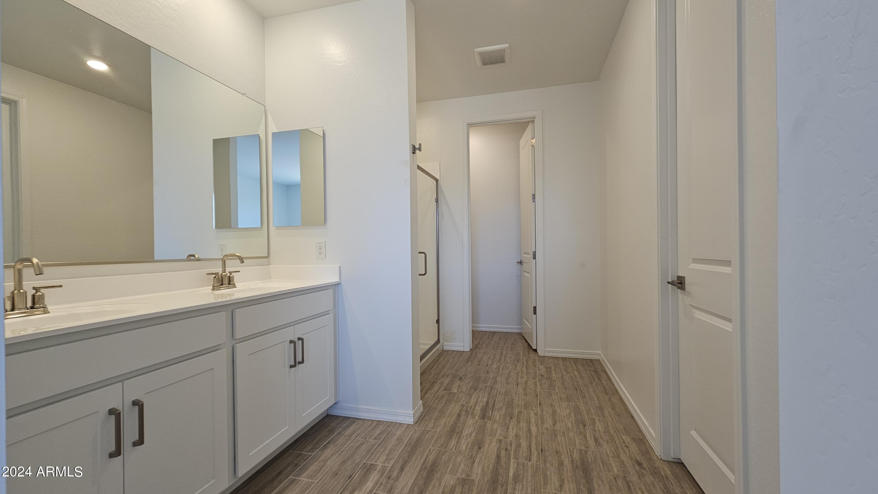 1979 E LARIAT Avenue