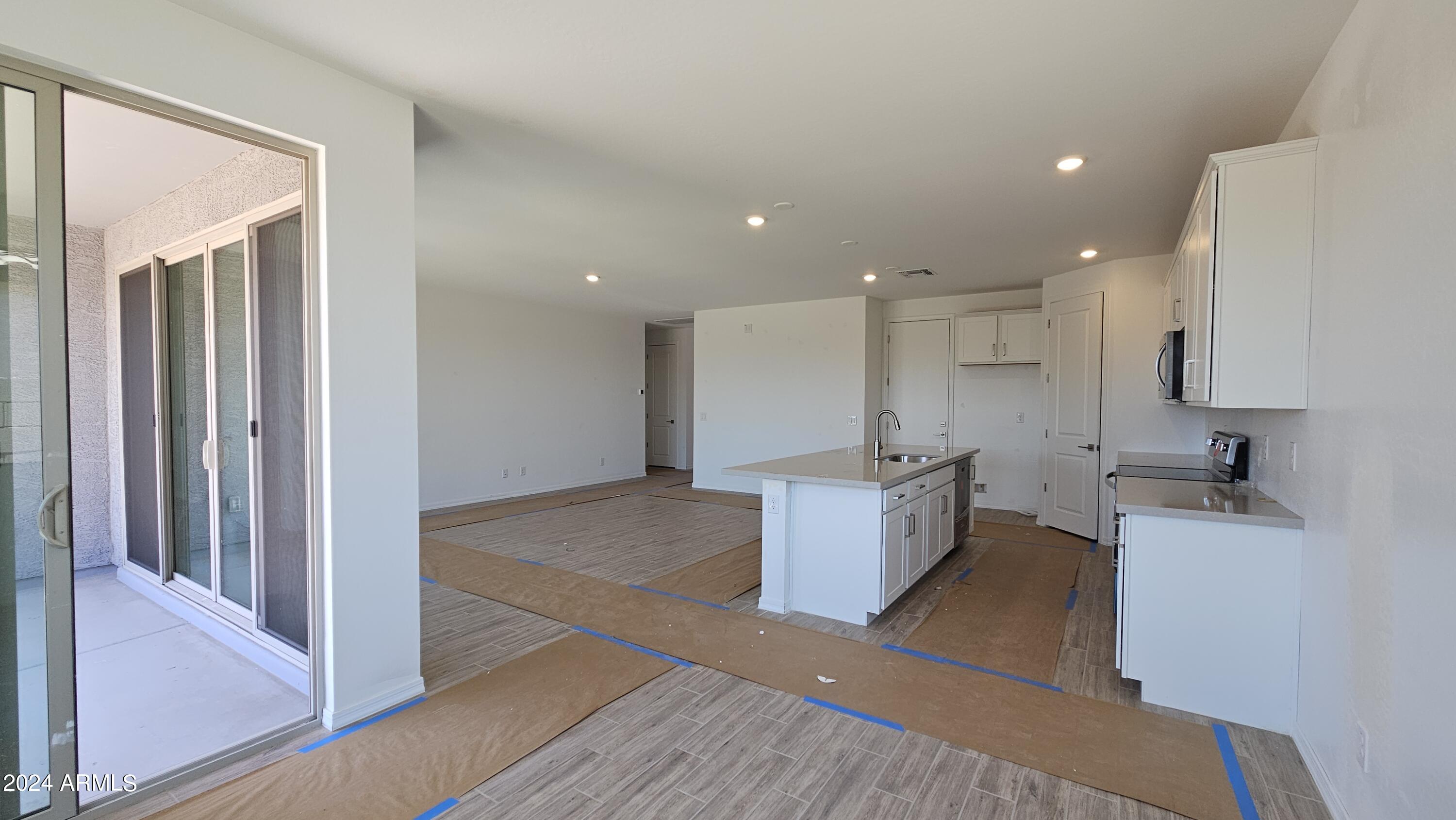 1979 E LARIAT Avenue