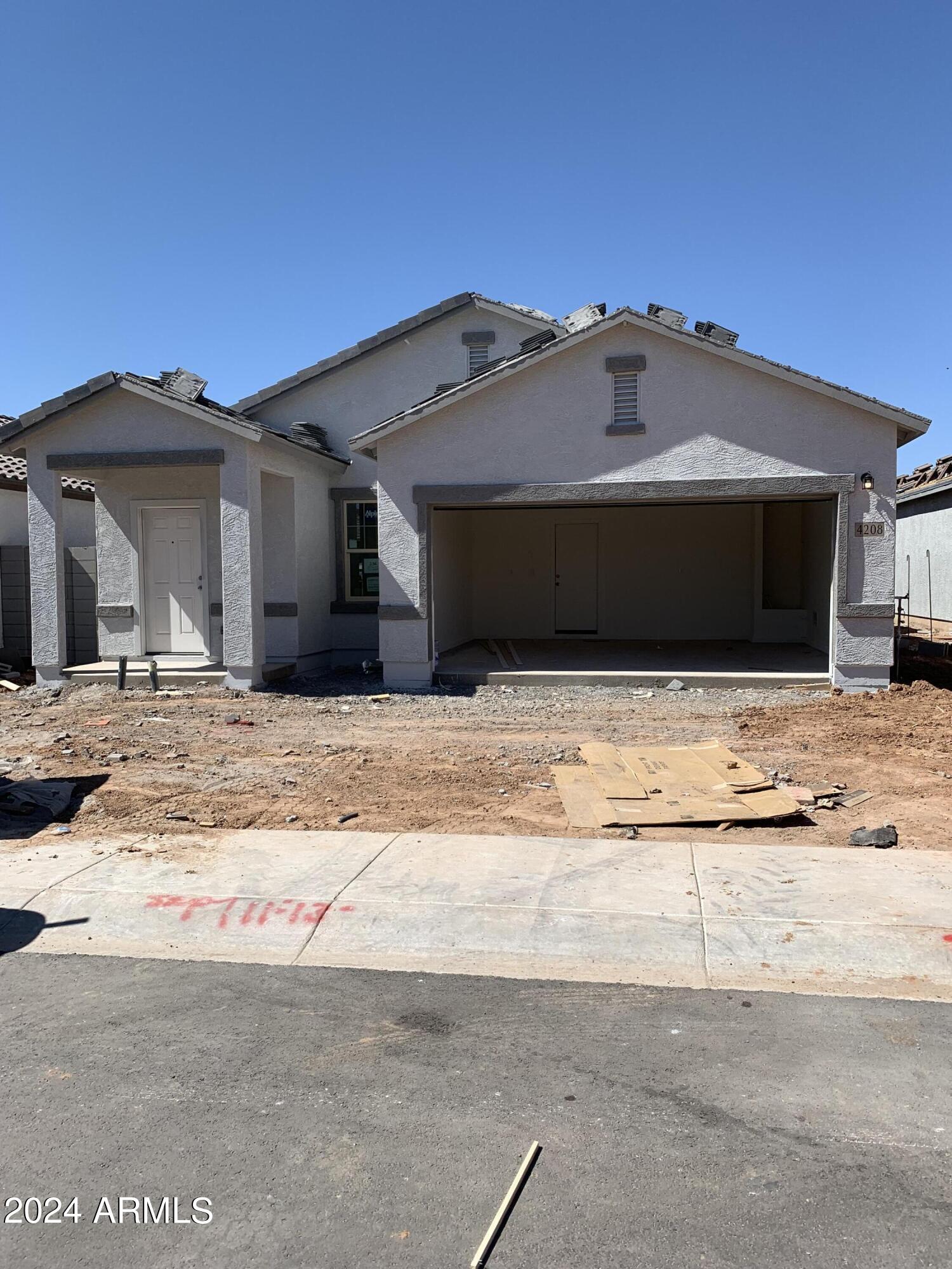 4208 E REYNOLDS Drive