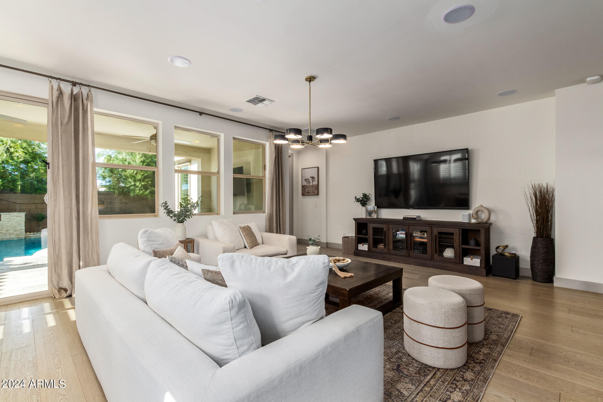 20914 E MACAW Drive
