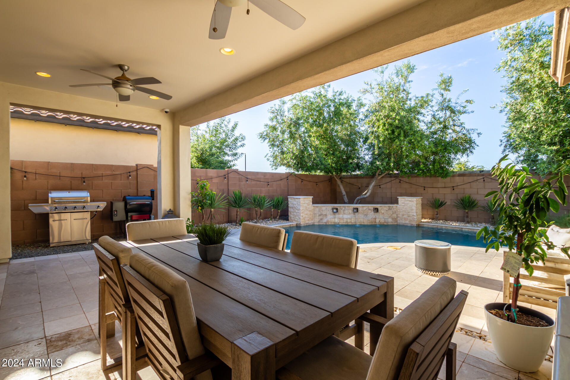 20914 E MACAW Drive