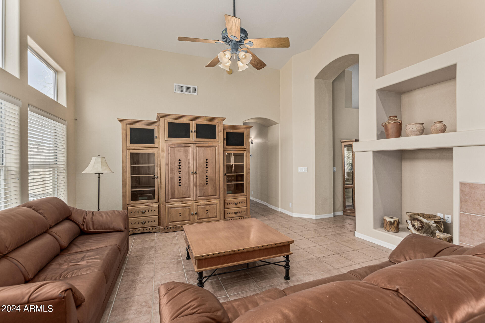 3153 E DESERT WILLOW Road