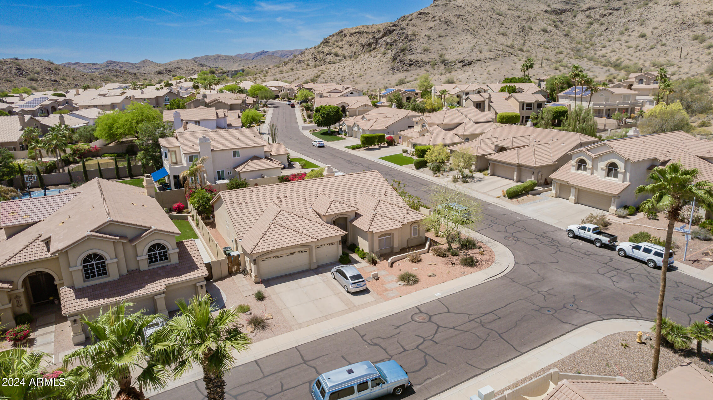 3153 E DESERT WILLOW Road