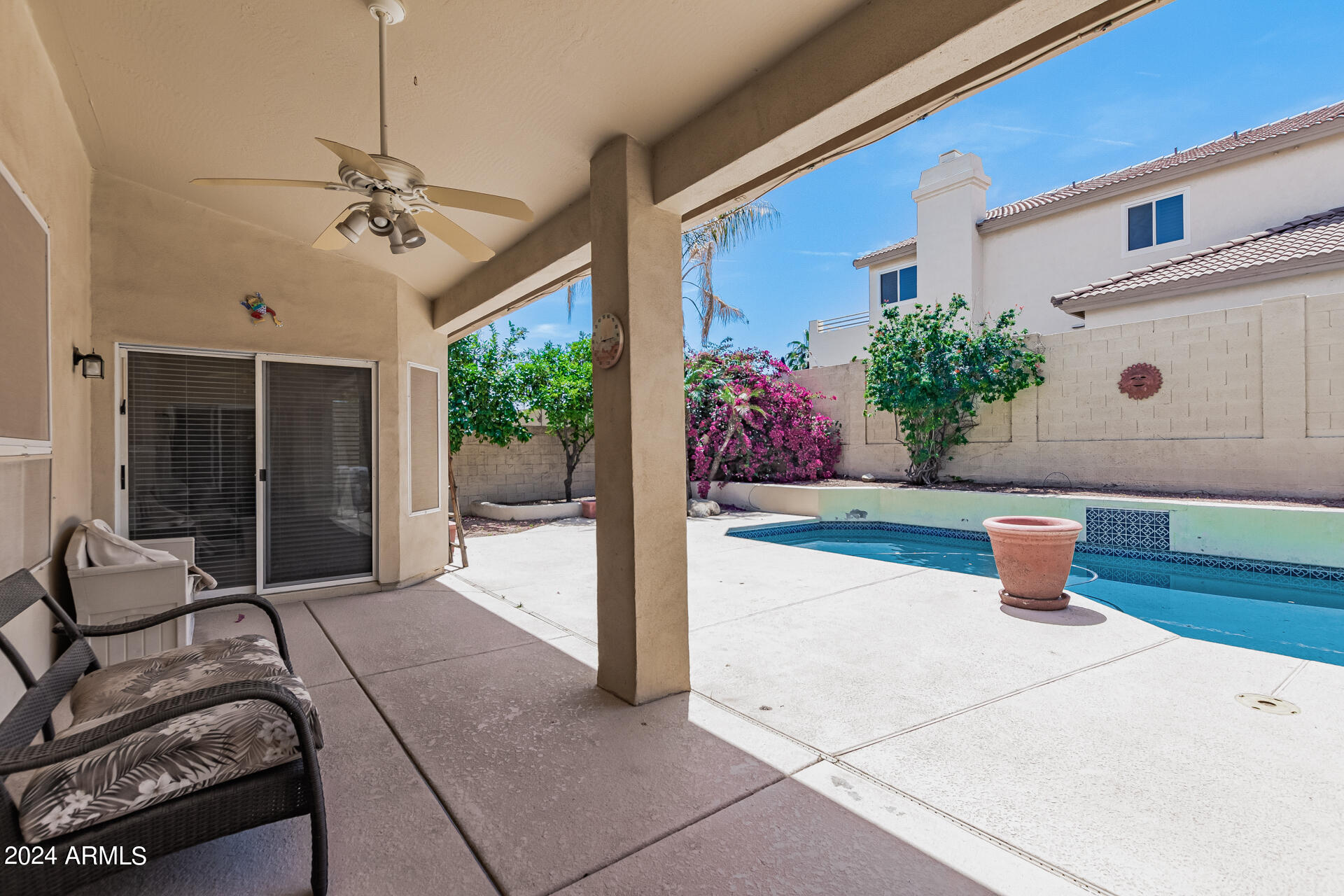 3153 E DESERT WILLOW Road