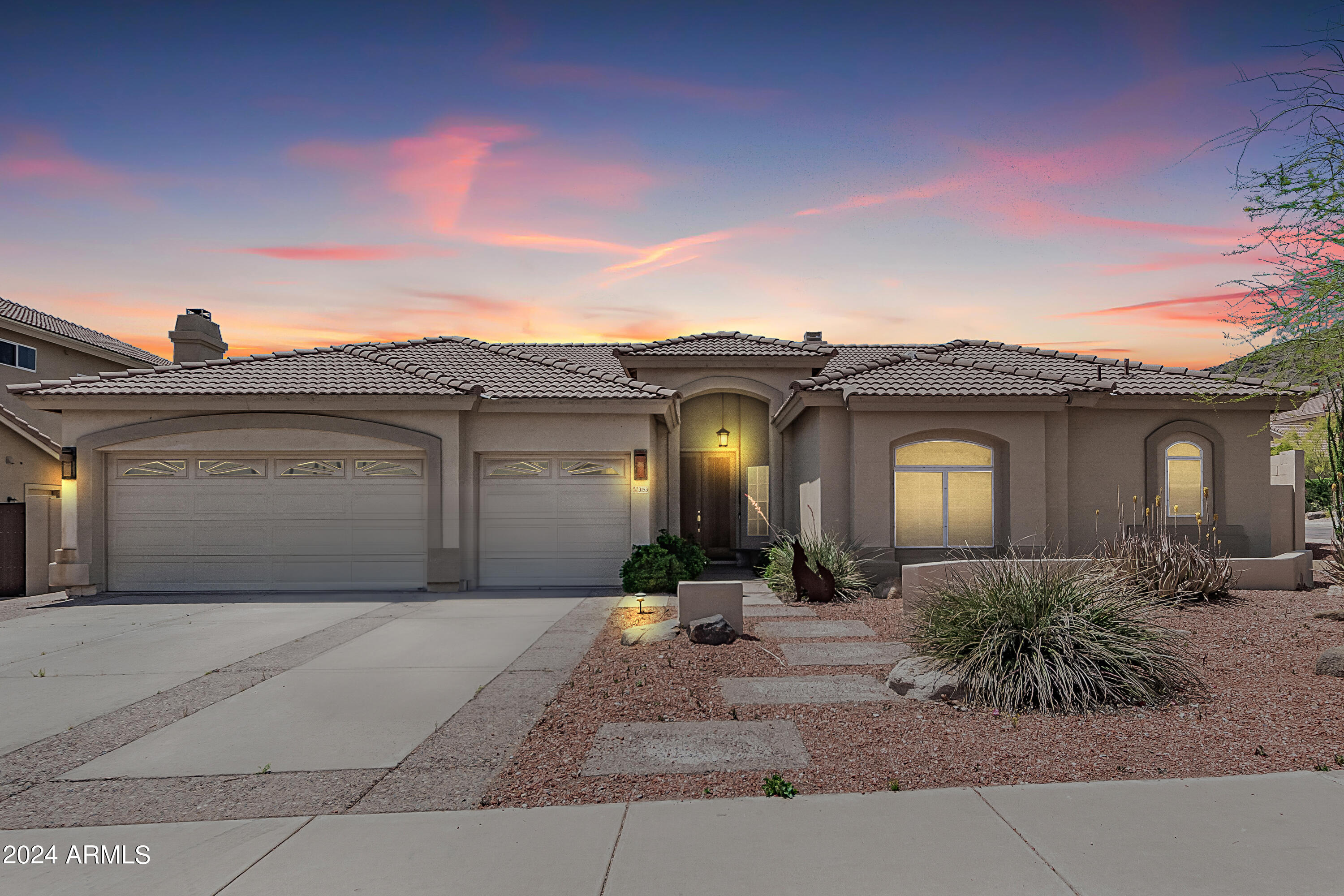 3153 E DESERT WILLOW Road
