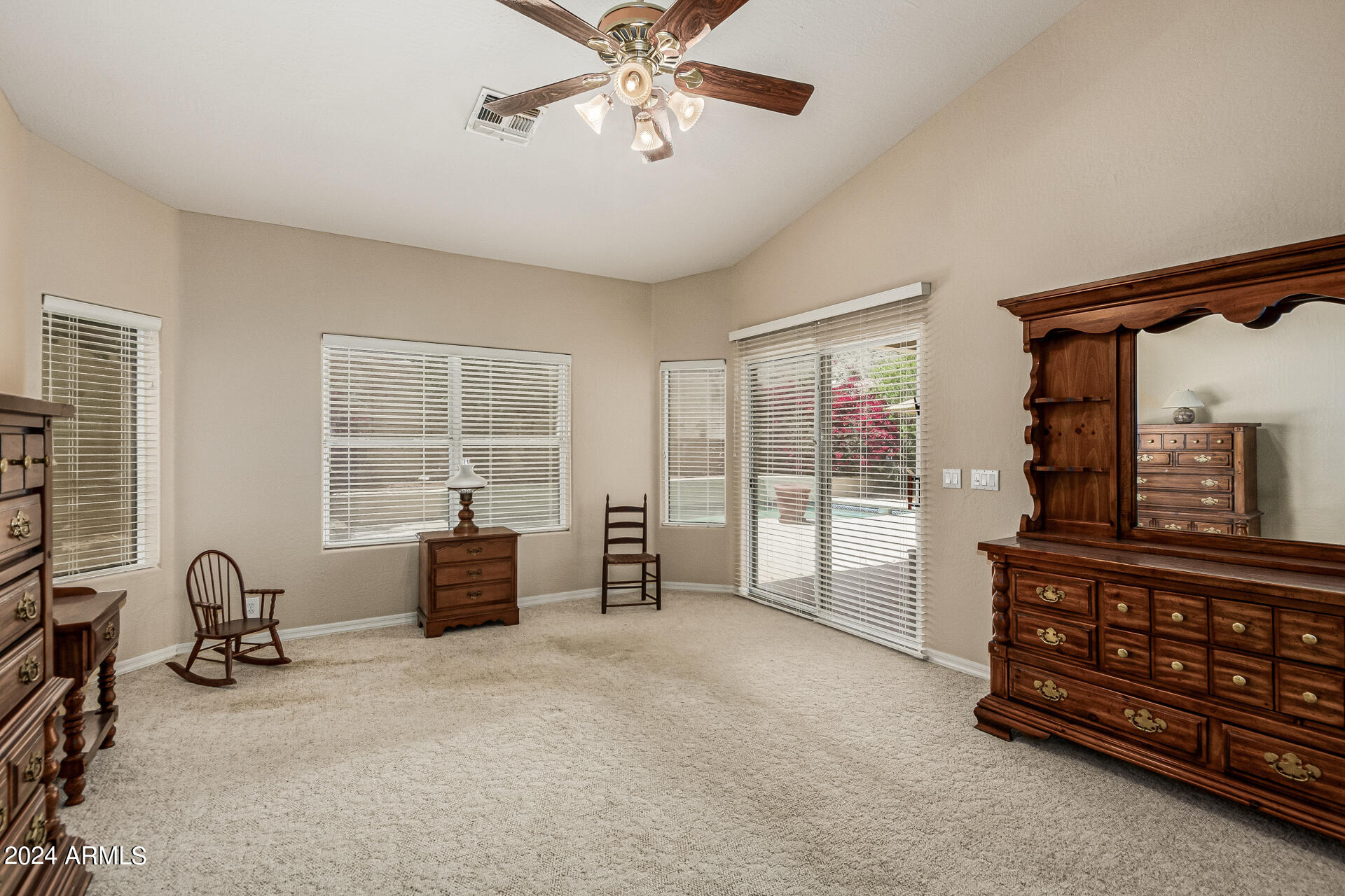 3153 E DESERT WILLOW Road