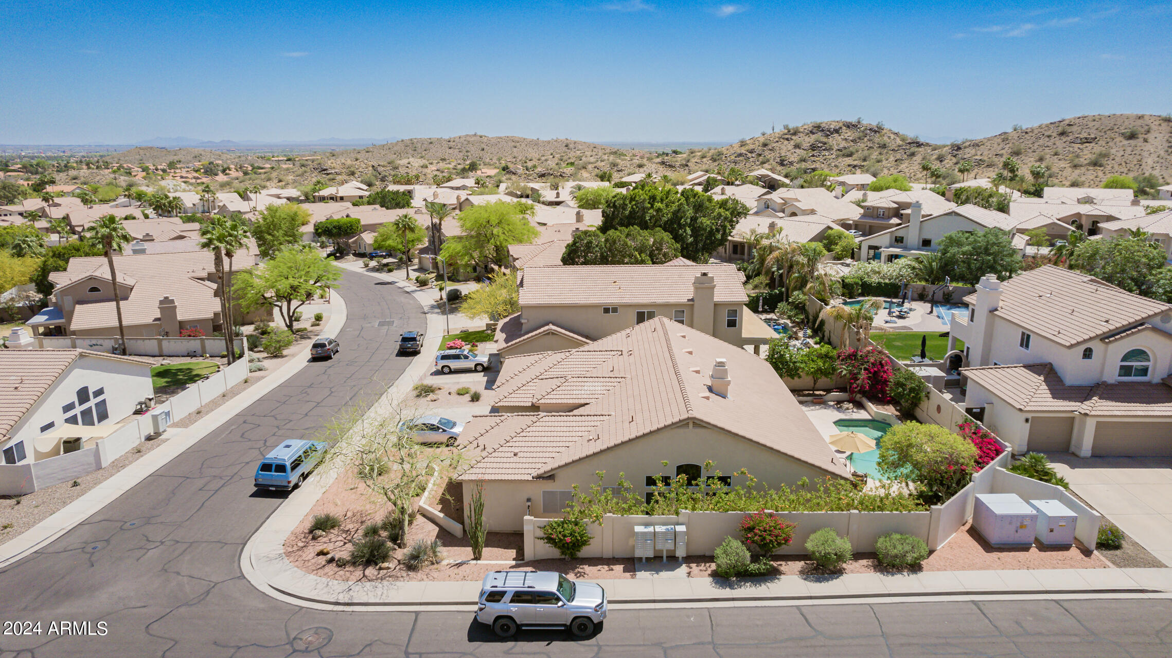 3153 E DESERT WILLOW Road