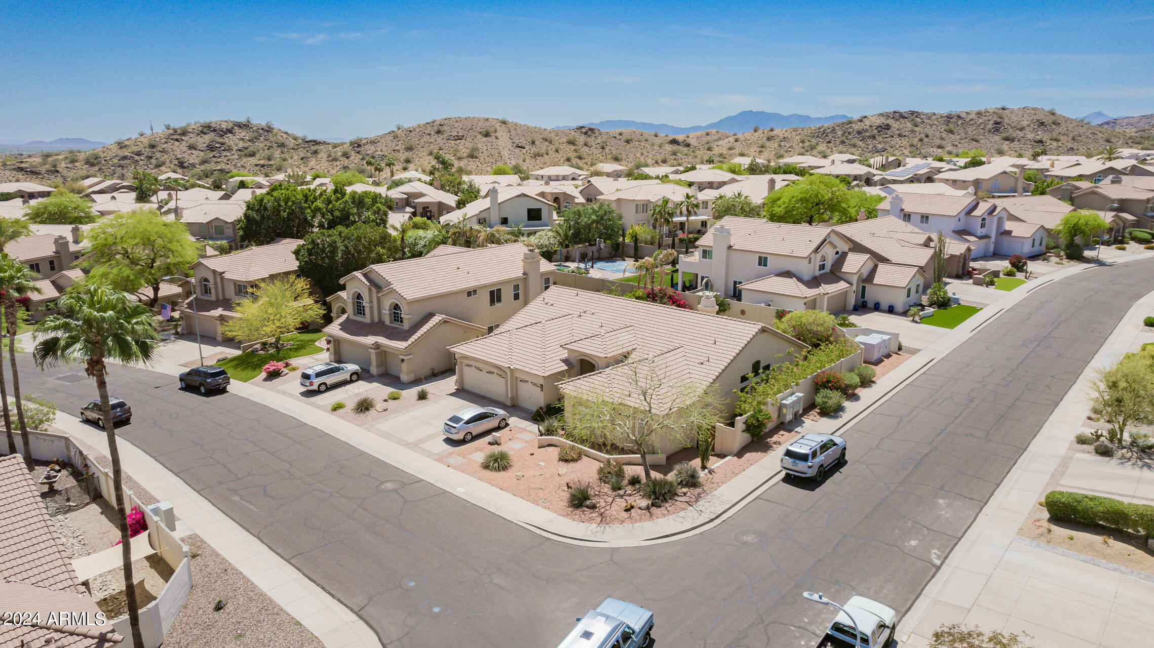 3153 E DESERT WILLOW Road