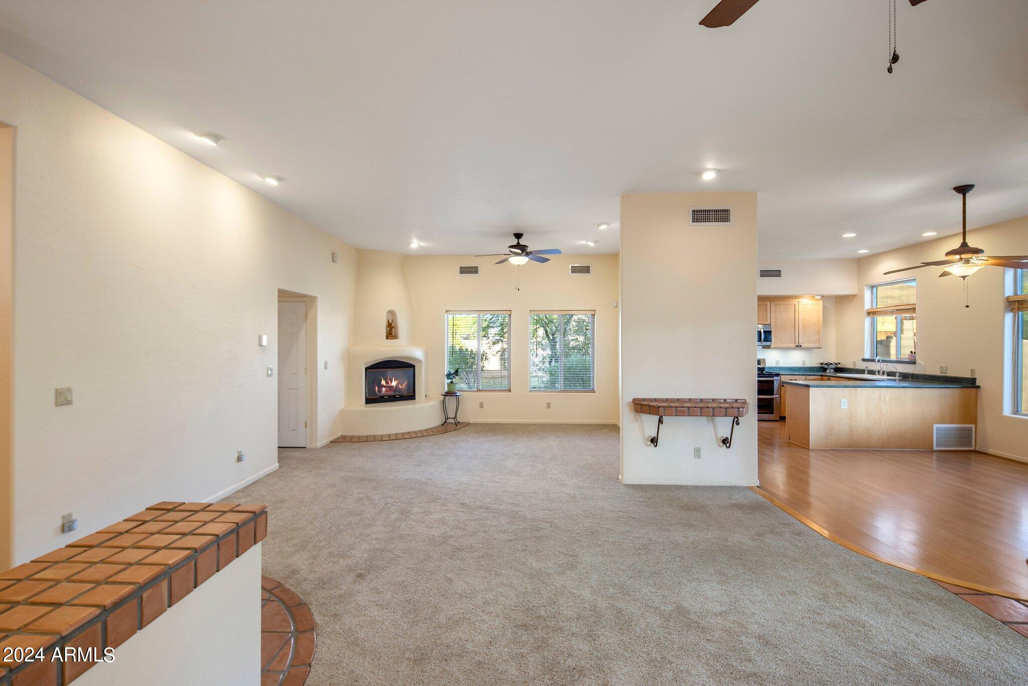 2211 W OLNEY Avenue