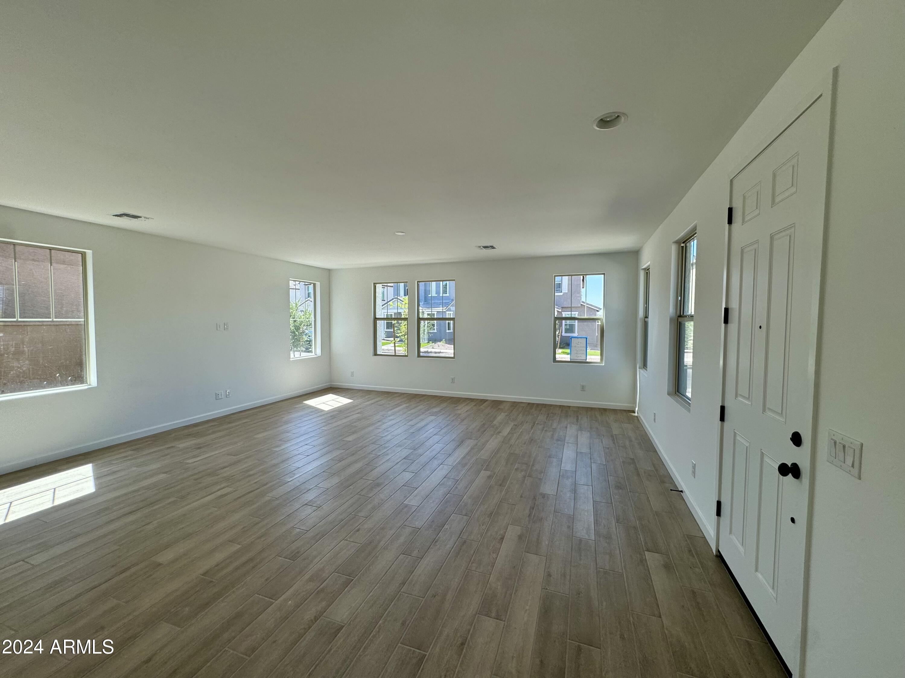 2226 W PASO Trail